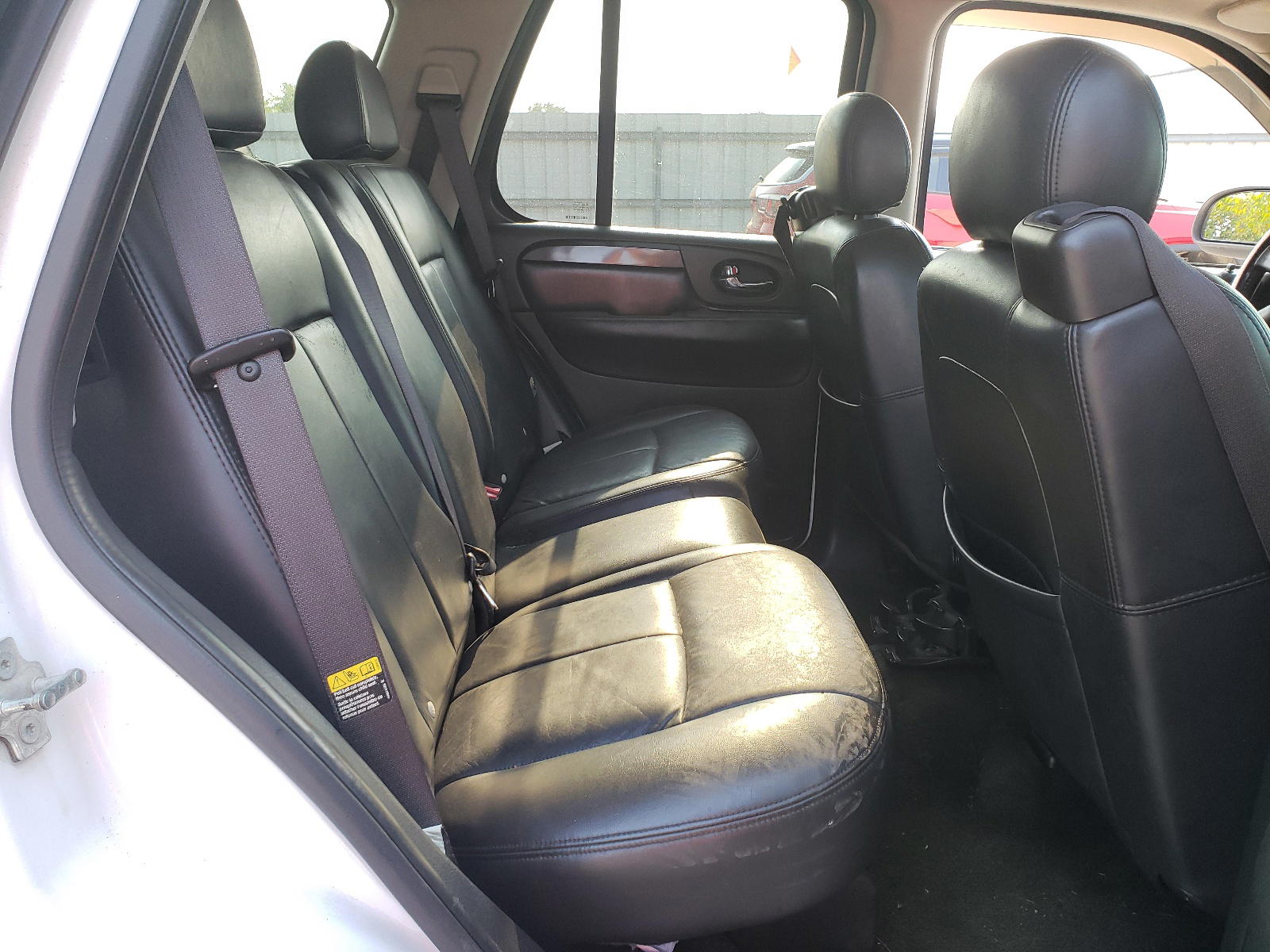 Photo 6 from auction – 2006 GMC ENVOY with VIN 1GKDT13S962156728