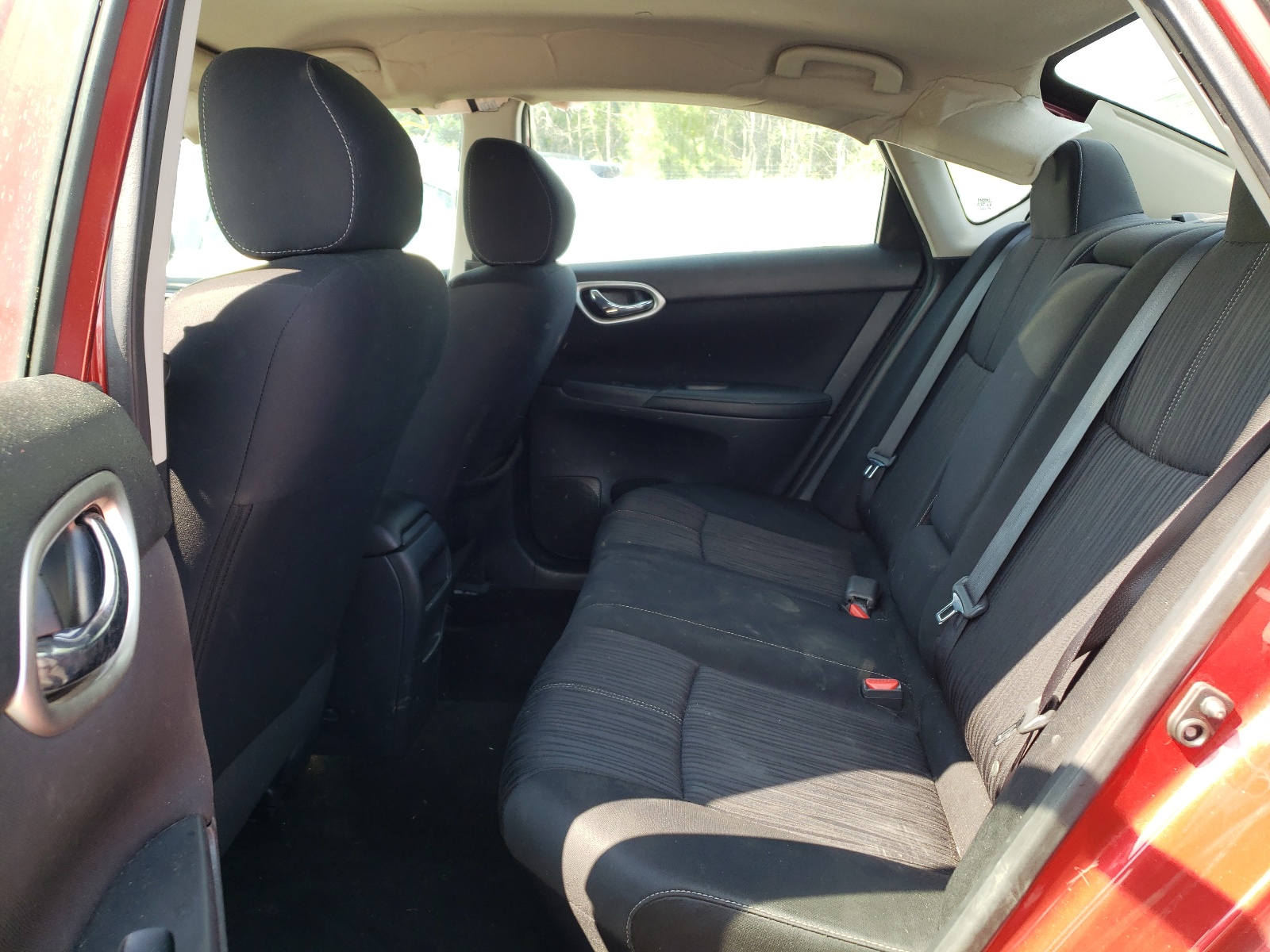 Photo 6 from auction – 2017 NISSAN SENTRA S with VIN 3N1AB7AP3HY303958