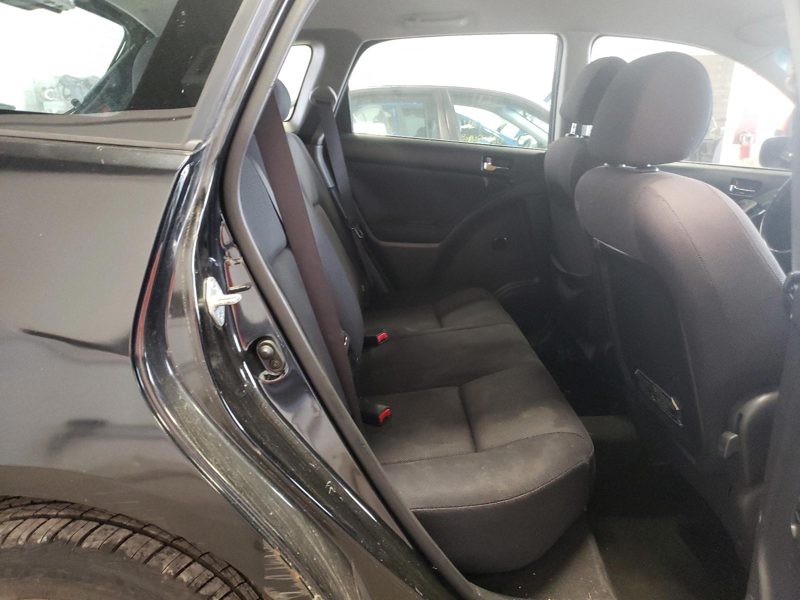 Photo 6 from auction – 2003 TOYOTA COROLLA MA with VIN 2T1KR32E23C064785