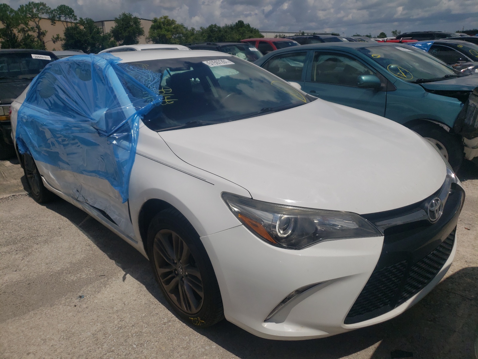 Photo 1 from auction – 2017 TOYOTA CAMRY LE with VIN 4T1BF1FK4HU633882