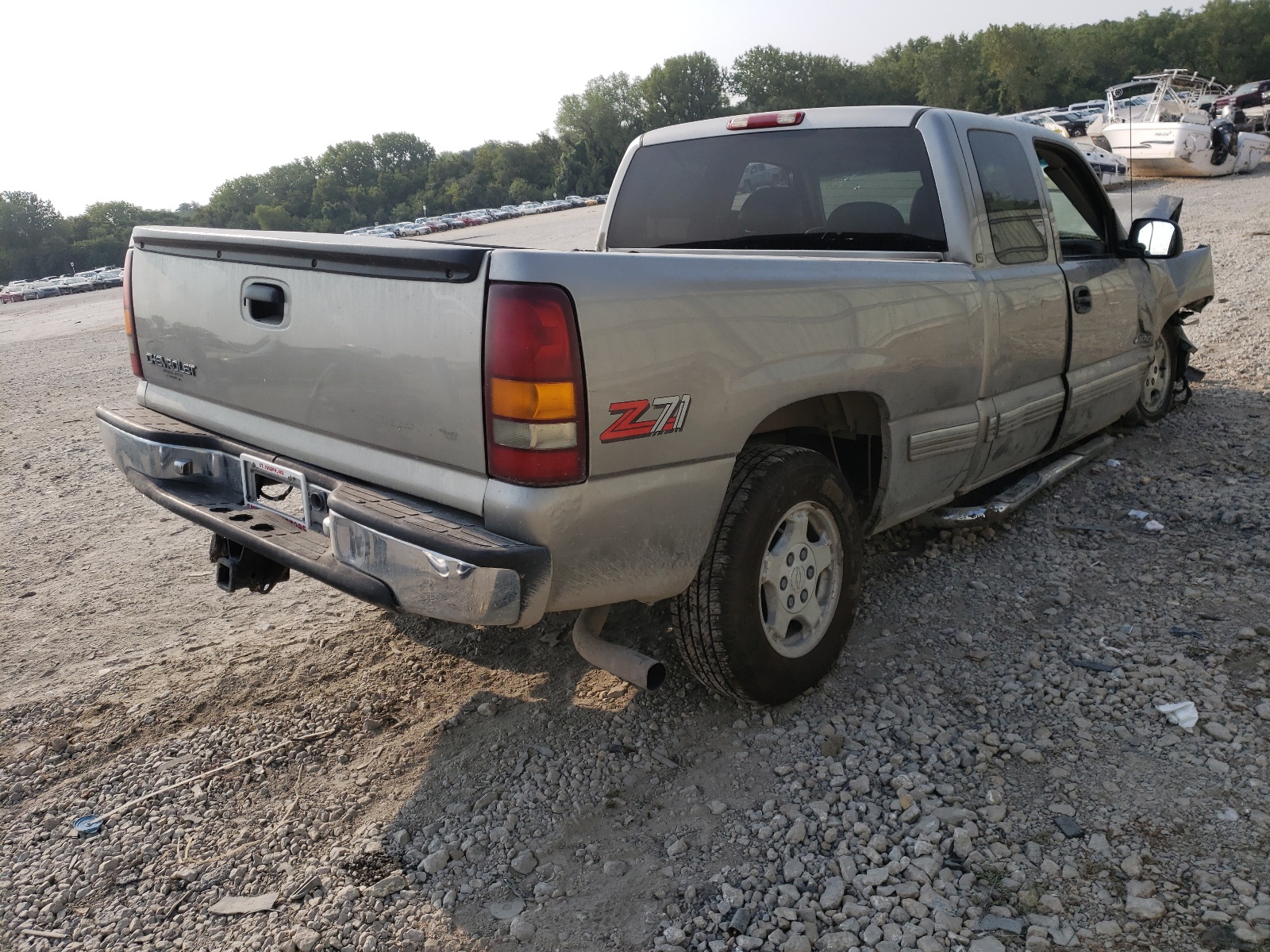 Zdjęcie 4 z aukcji – 2000 CHEVROLET SILVERADO z VIN 2GCEK19T0Y1158227