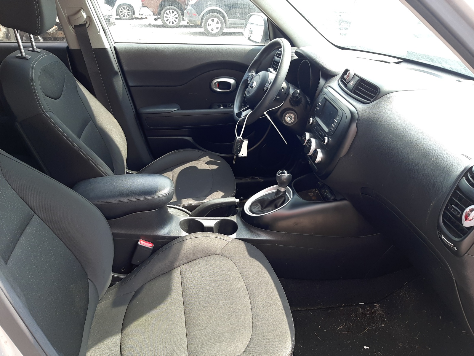 Photo 5 from auction – 2019 KIA SOUL with VIN KNDJN2A2XK7004262
