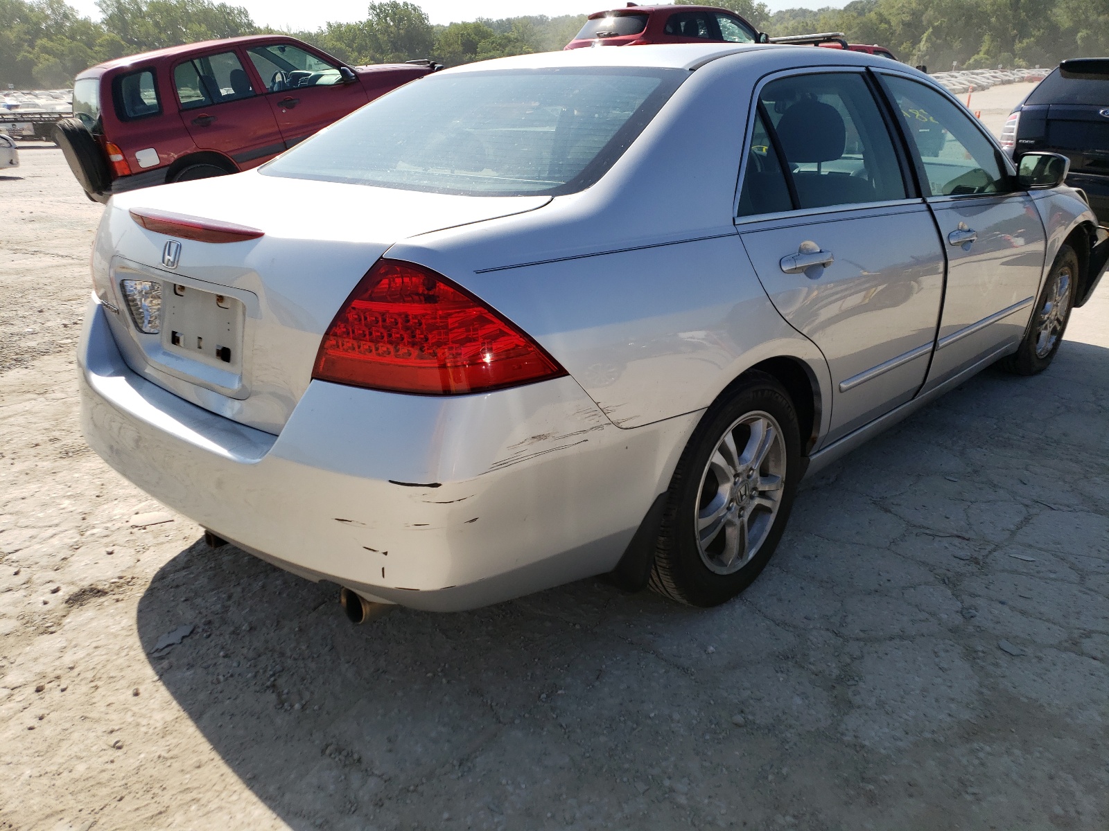 Photo 4 from auction – 2007 HONDA ACCORD EX with VIN 1HGCM56757A018812