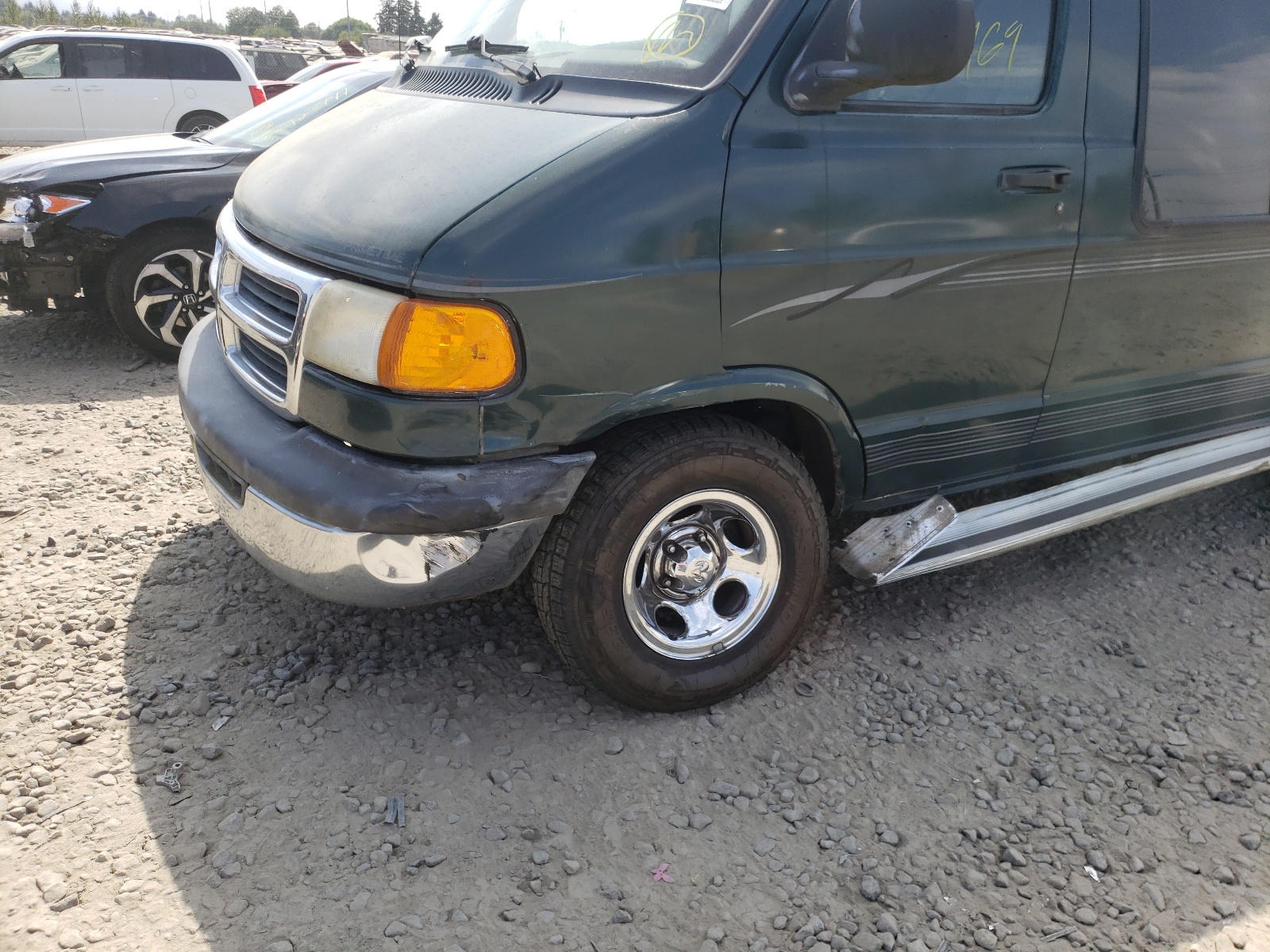 Photo 9 from auction – 1999 DODGE RAM VAN B1 with VIN 2B6HB11Y4XK584083