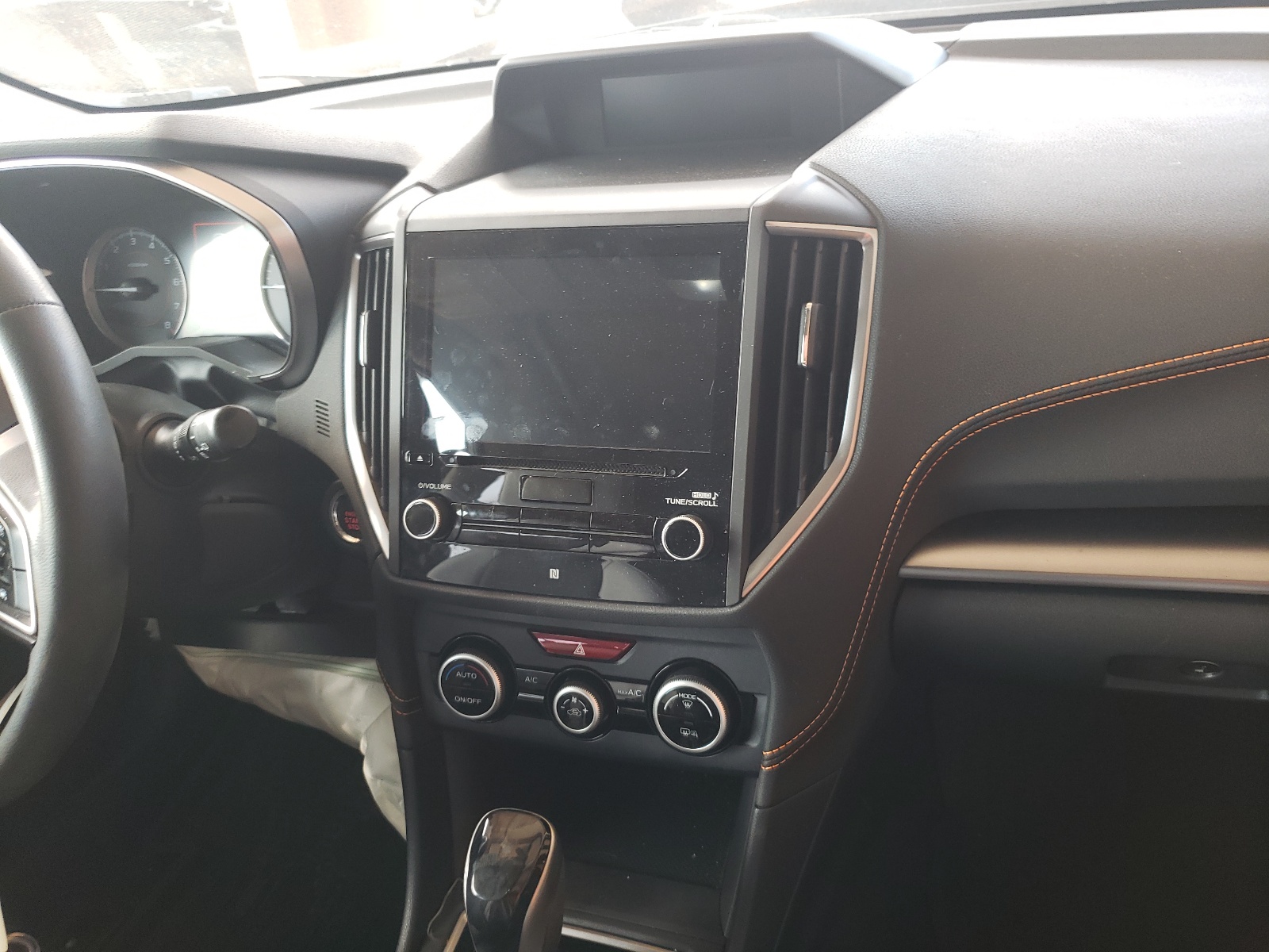 Photo 9 from auction – 2019 SUBARU CROSSTREK with VIN JF2GTANCXKH200405