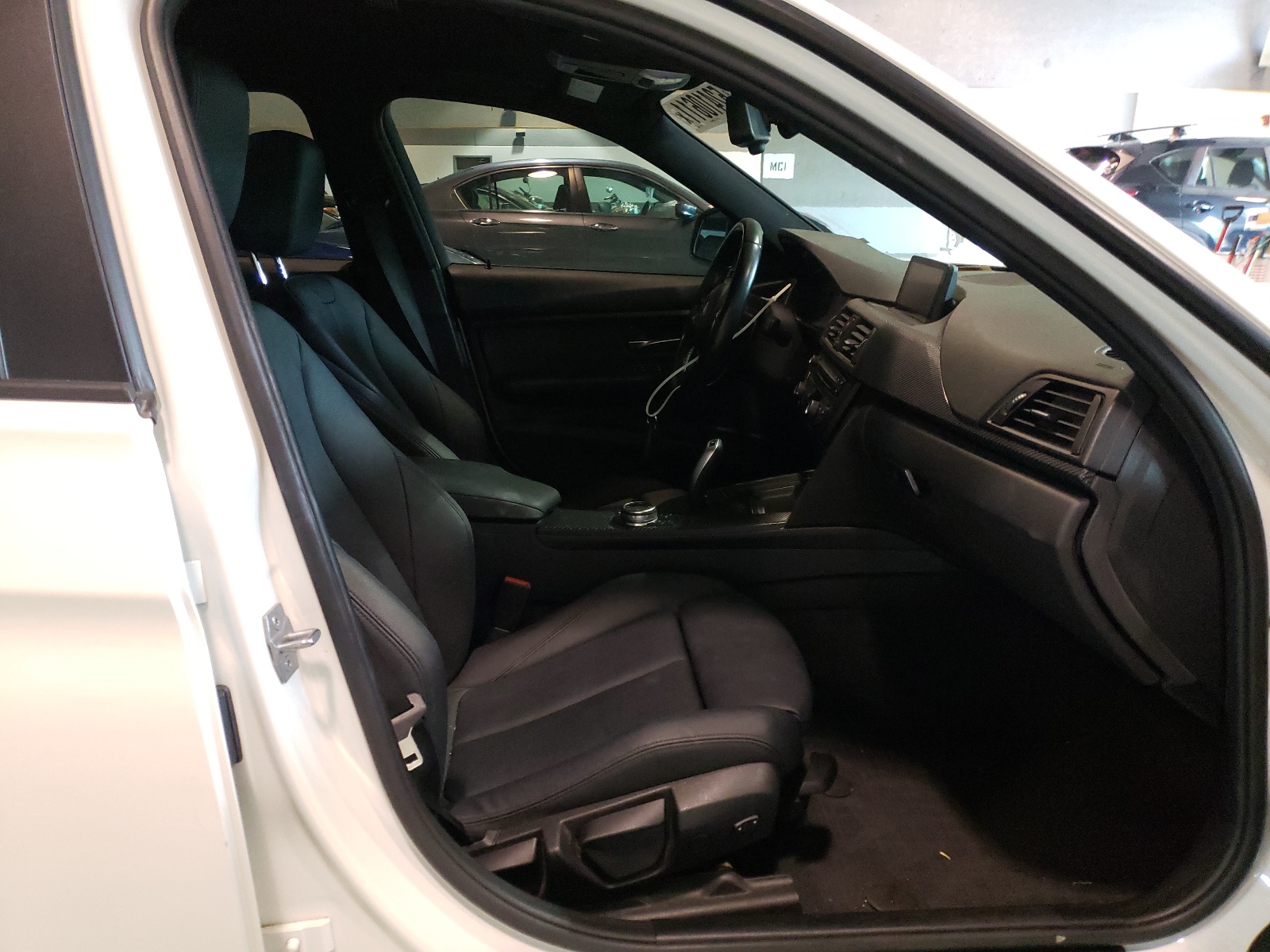 Photo 5 from auction – 2014 BMW 320 I XDRI with VIN WBA3C3C52EP662204