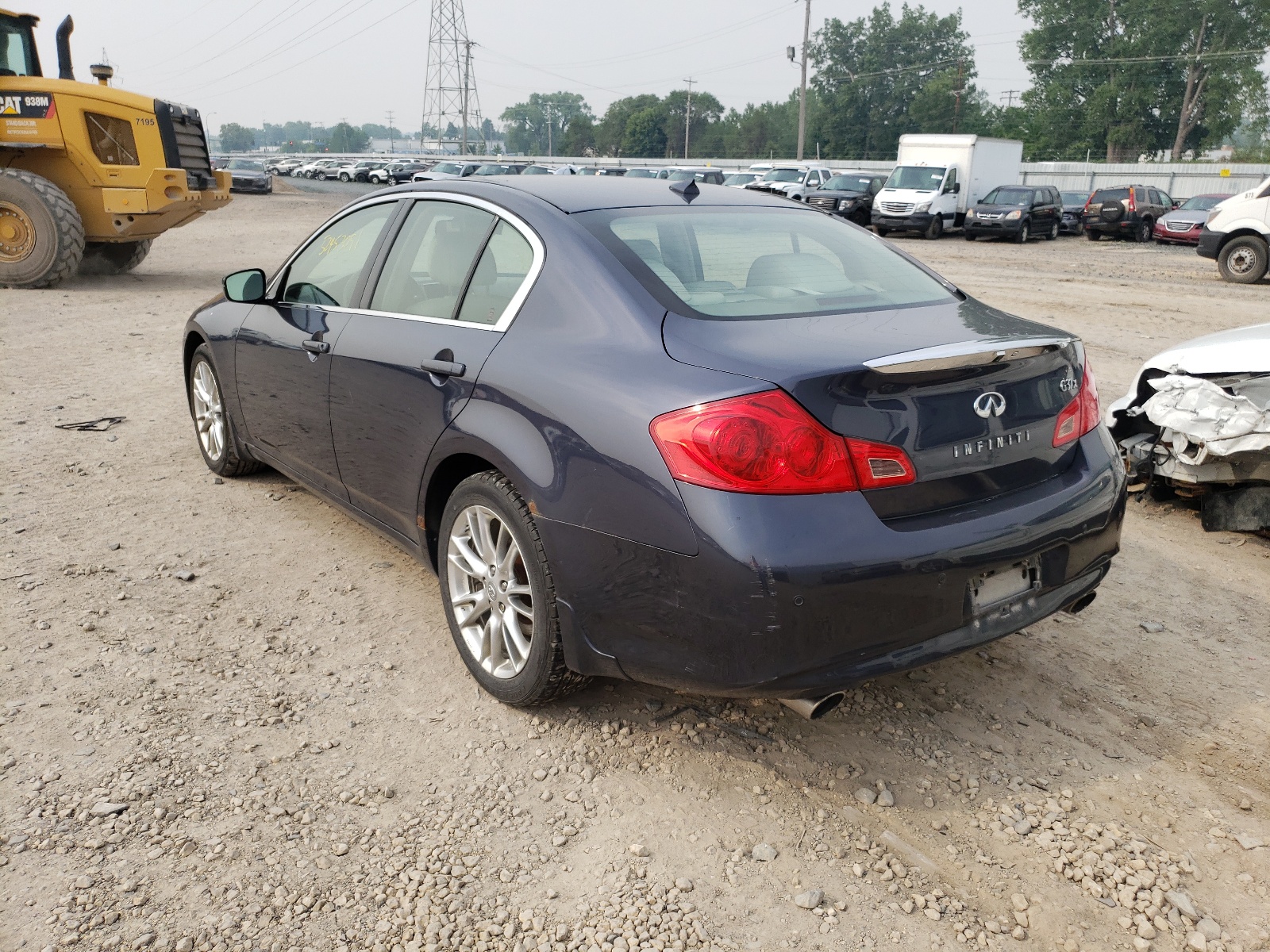 Photo 3 from auction – 2011 INFINITI G37 with VIN JN1CV6AR8BM403589