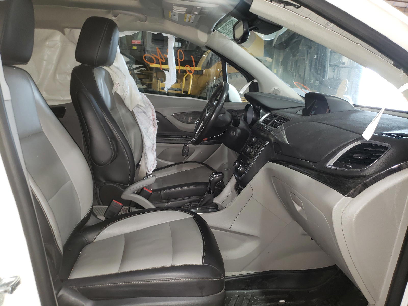 Photo 5 from auction – 2013 BUICK ENCORE PRE with VIN KL4CJHSB6DB203292