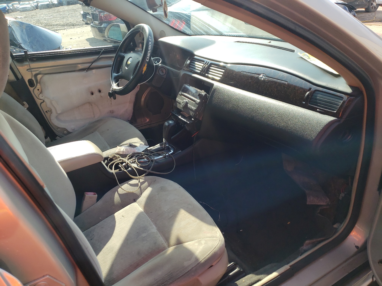 Photo 5 from auction – 2012 CHEVROLET IMPALA LT with VIN 2G1WB5E32C1188767