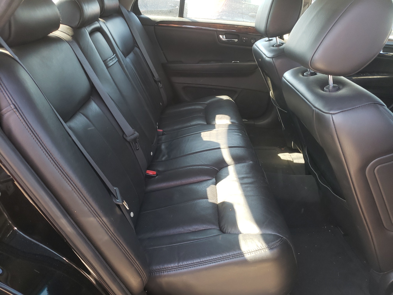 Photo 6 from auction – 2008 CADILLAC DTS with VIN 1G6KD57Y48U166793
