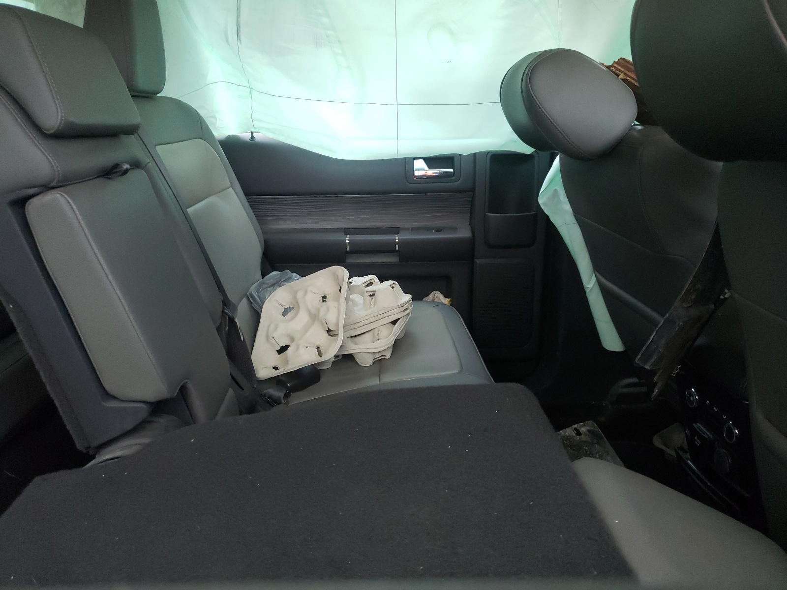 Photo 6 from auction – 2018 FORD FLEX SEL with VIN 2FMHK6C81JBA03129