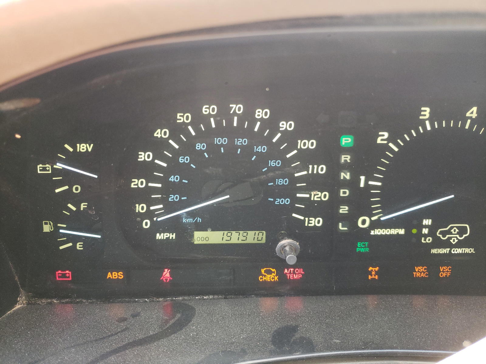 Photo 8 from auction – 2000 LEXUS LX 470 with VIN JT6HT00W4Y0103486
