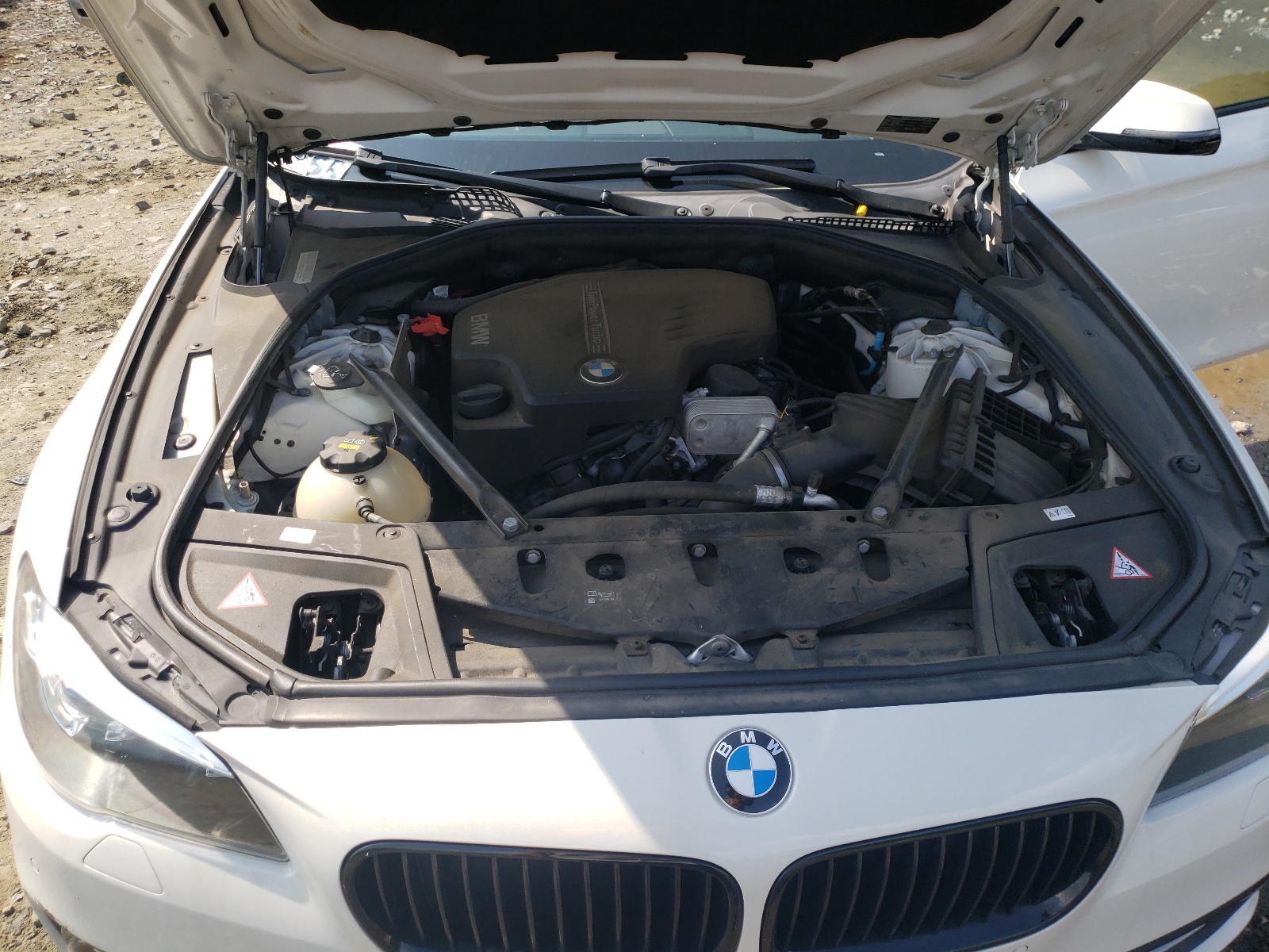 صورة رقم 7 من المزاد - 2016 BMW 528 XI مع VIN WBA5A7C54GG148590