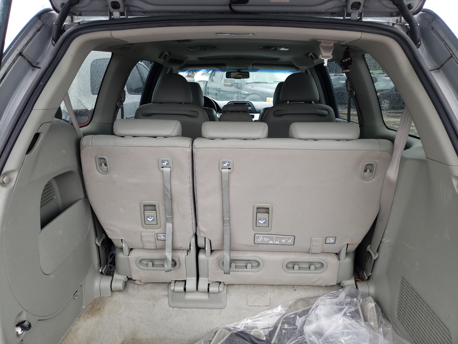 Photo 9 from auction – 2008 HONDA ODYSSEY EX with VIN 5FNRL38688B025833