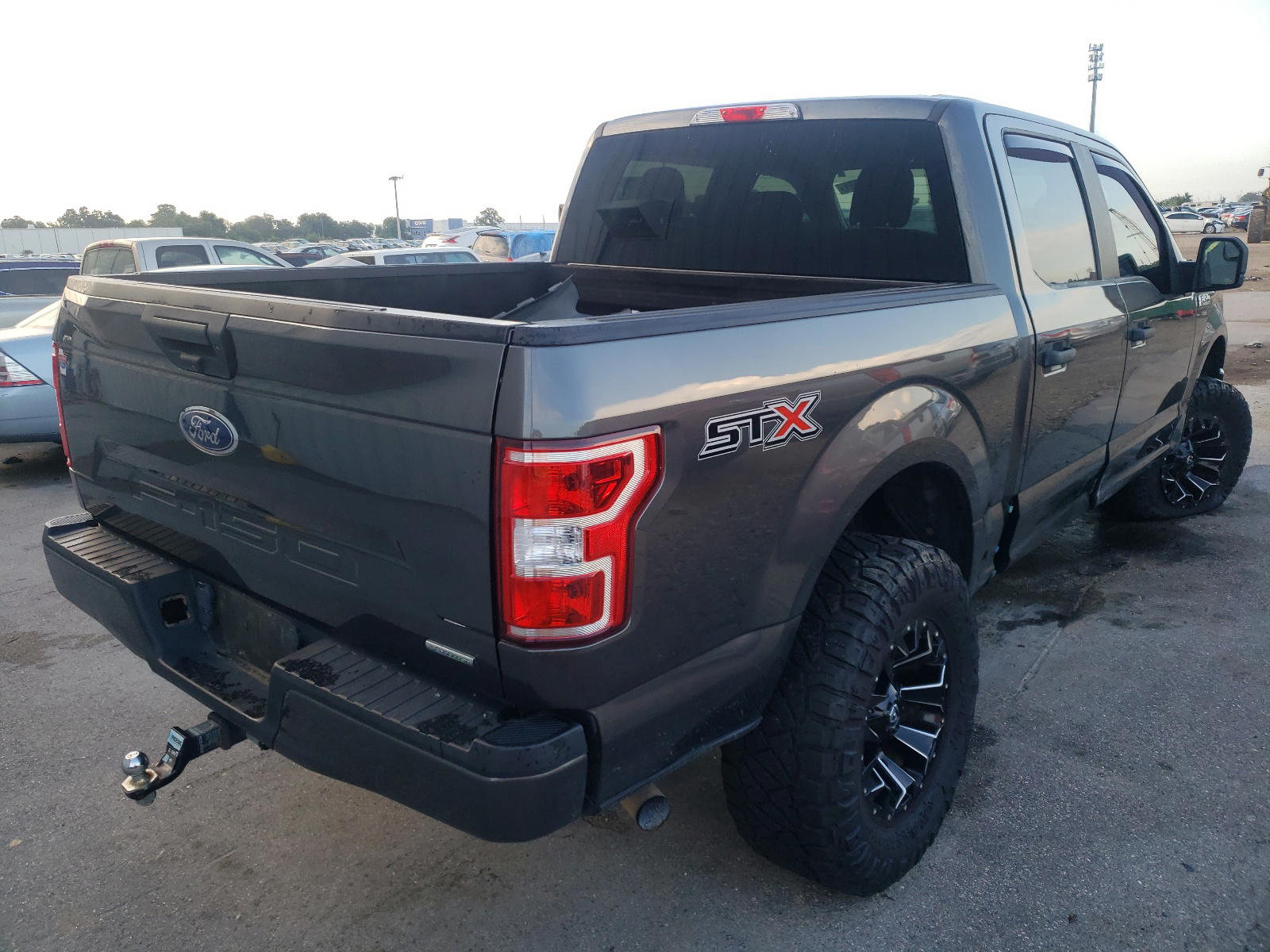 Photo 3 from auction – 2018 FORD F150 SUPER with VIN 1FTEW1CP3JFA46357