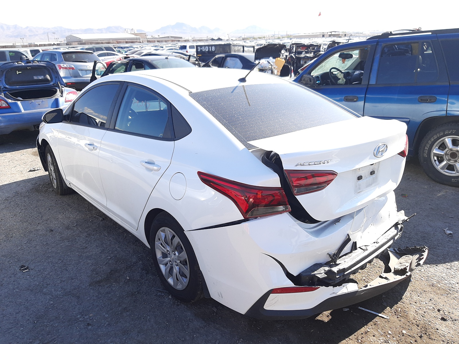Photo 3 from auction – 2018 HYUNDAI ACCENT SE with VIN 3KPC24A33JE025667