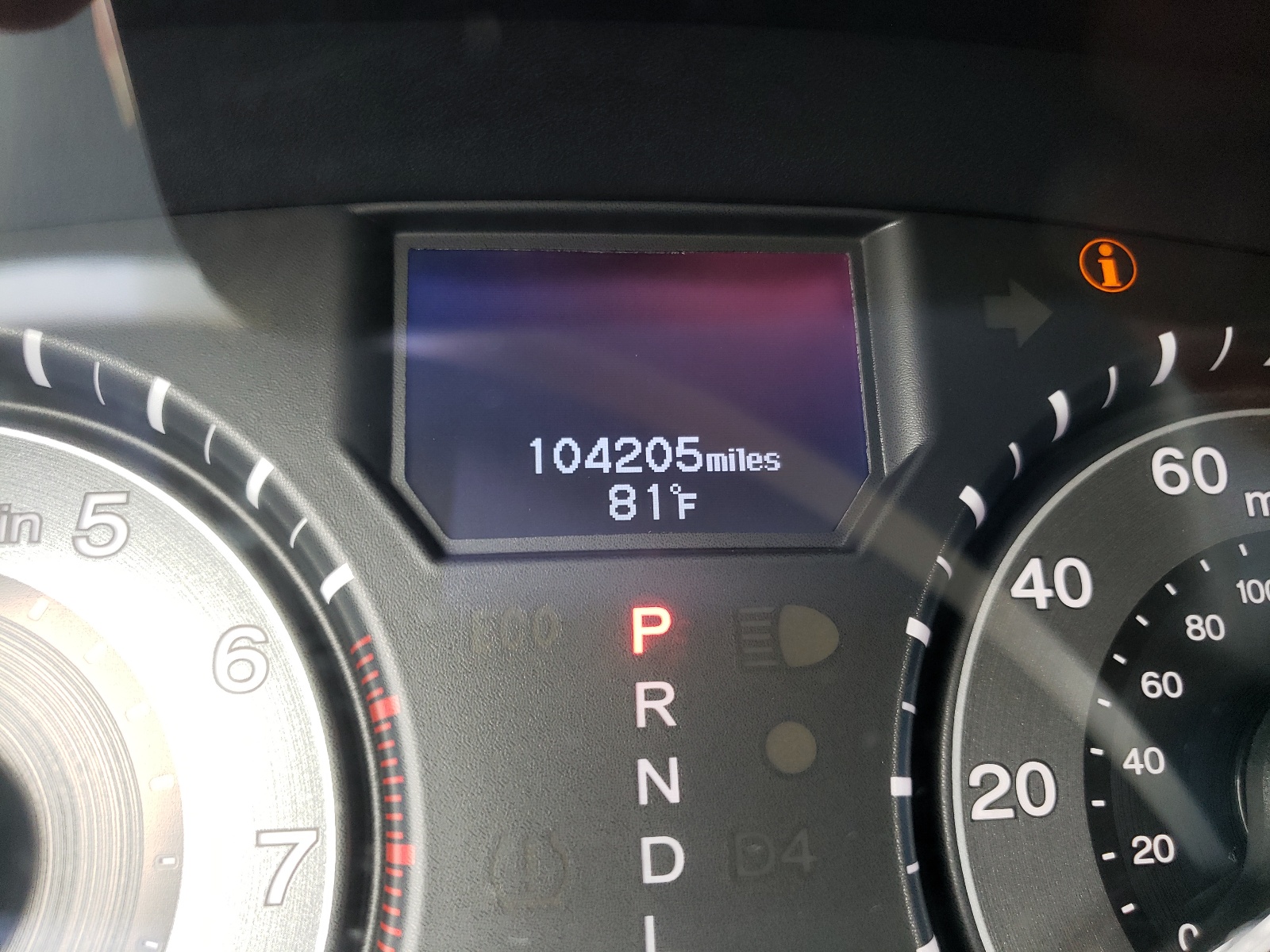 Photo 8 from auction – 2012 HONDA ODYSSEY TO with VIN 5FNRL5H92CB042402