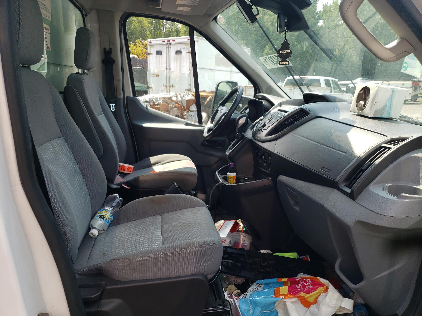 Photo 5 from auction – 2016 FORD TRANSIT T- with VIN 1FDSF9ZM8GKA61933