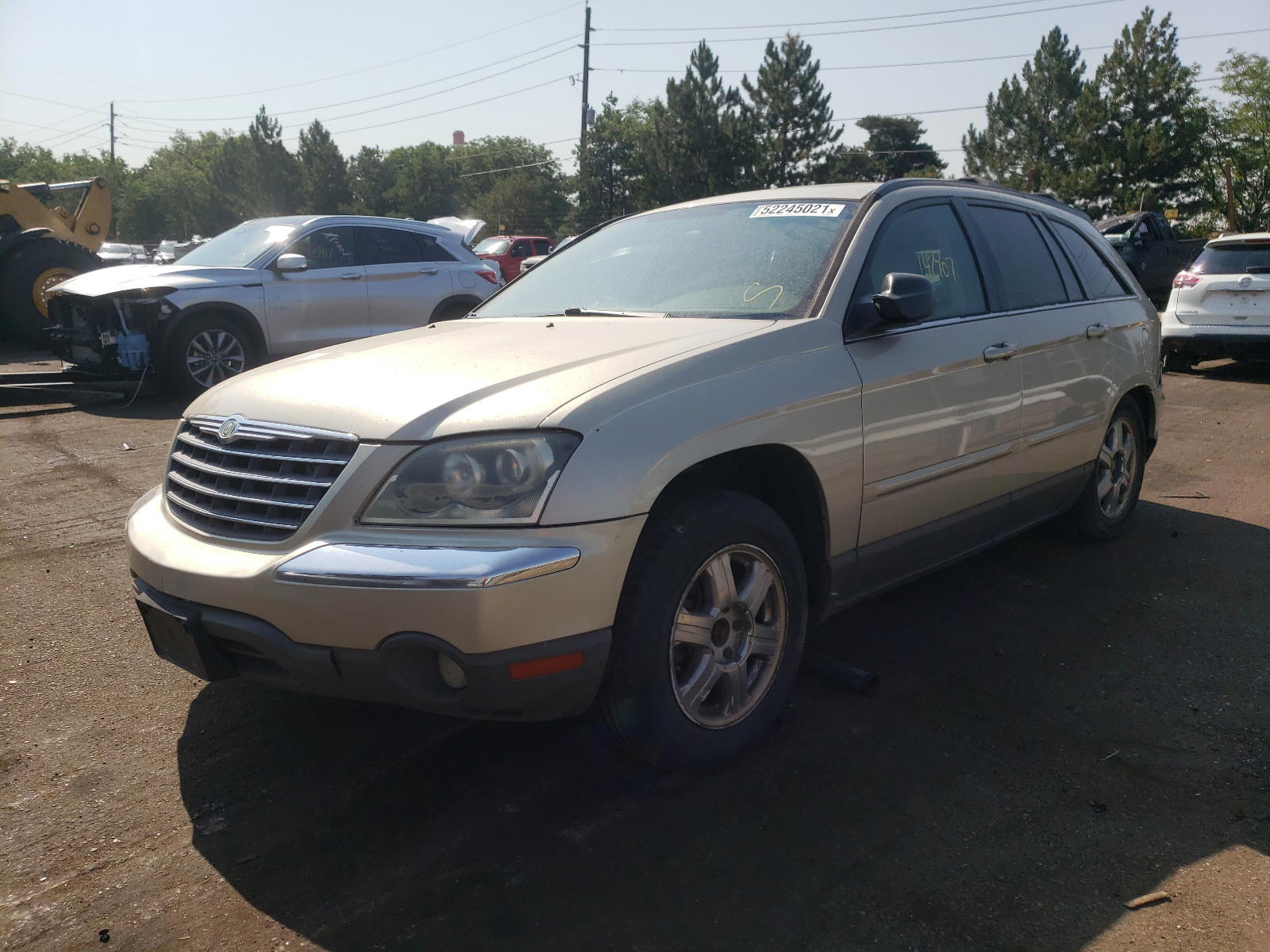 Photo 2 from auction – 2005 CHRYSLER PACIFICA T with VIN 2C8GF68495R245429