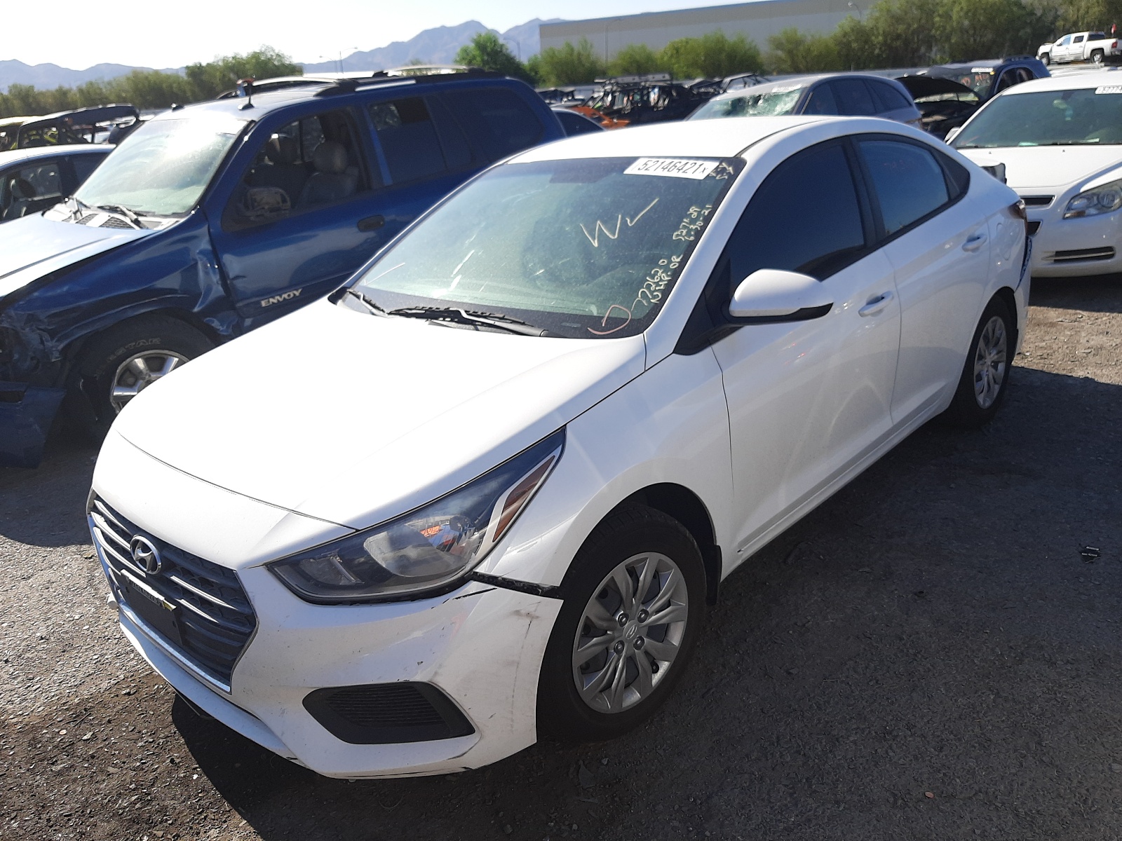 Photo 2 from auction – 2018 HYUNDAI ACCENT SE with VIN 3KPC24A33JE025667