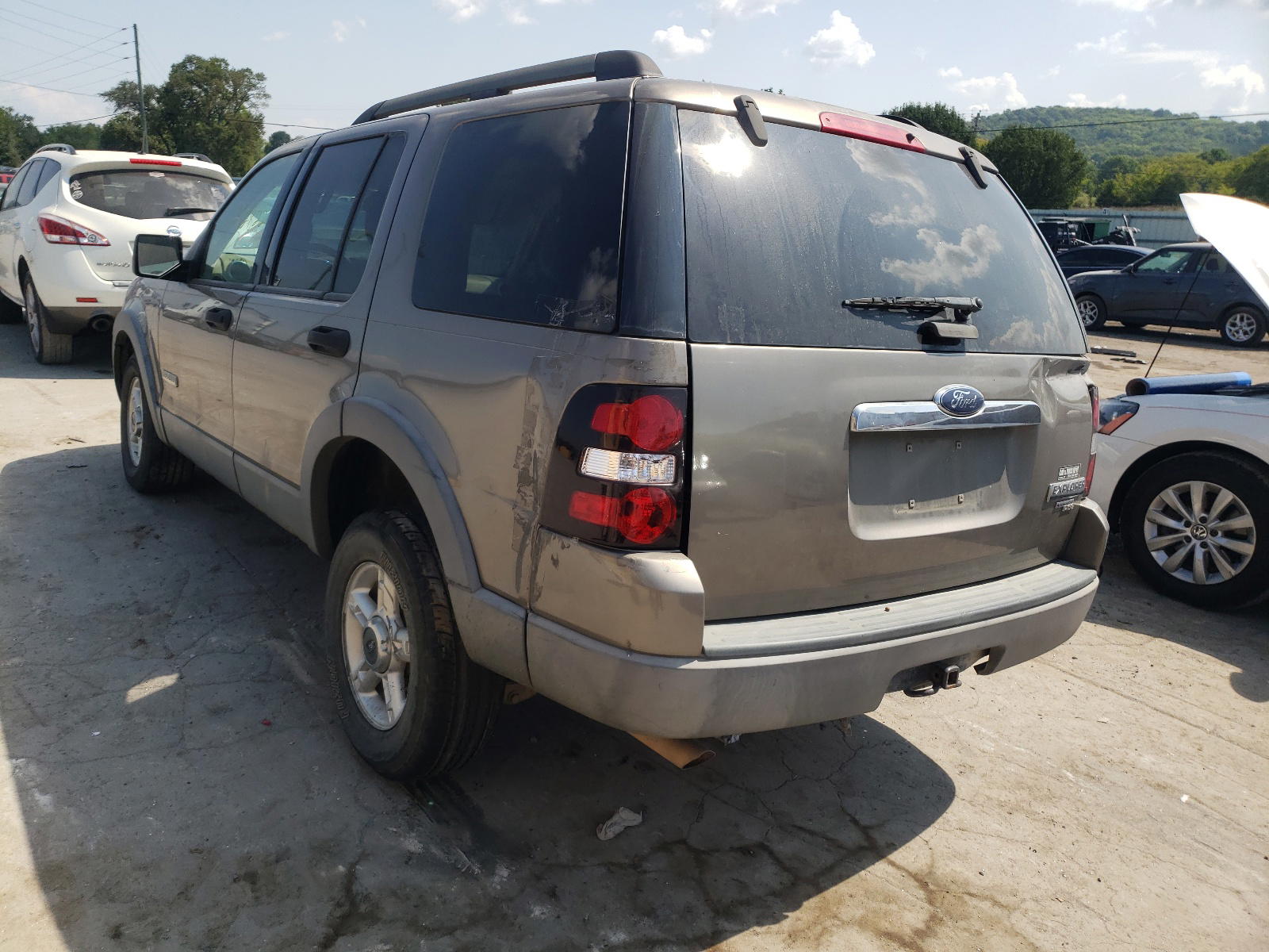 Photo 3 from auction – 2006 FORD EXPLORER X with VIN 1FMEU73E16UA18997