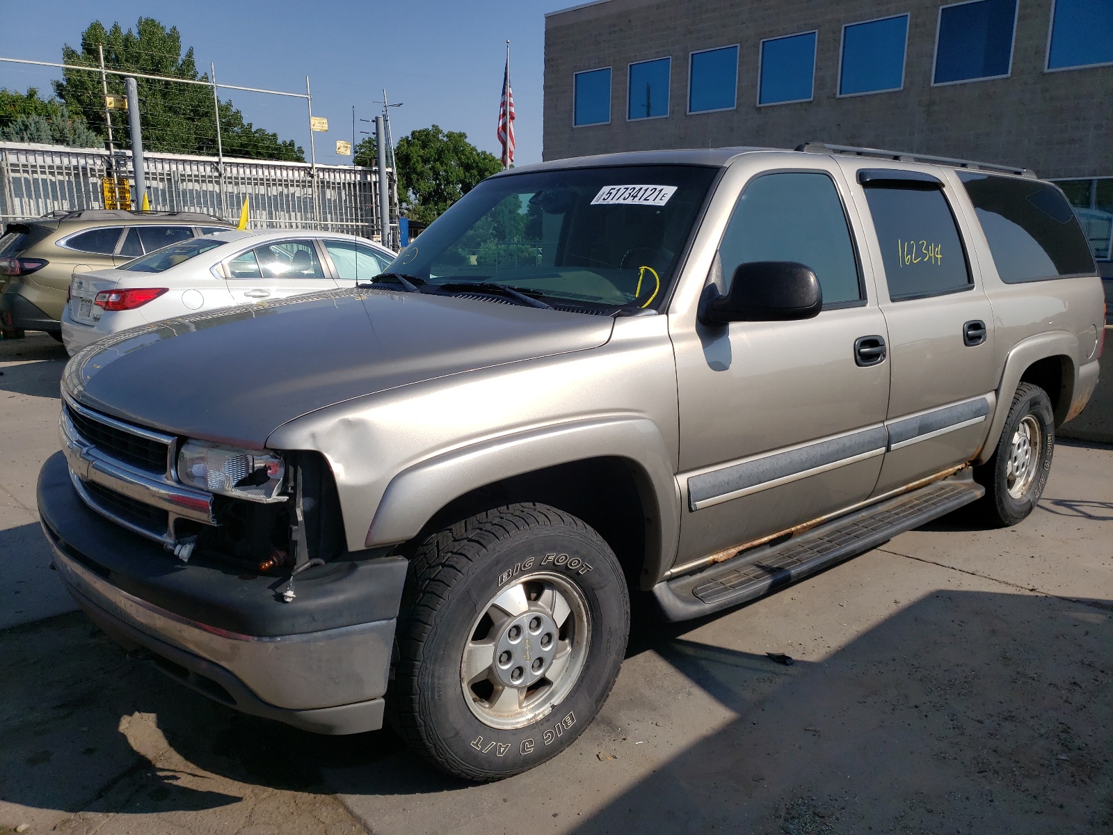 Photo 2 from auction – 2003 CHEVROLET SUBURBAN K with VIN 3GNFK16Z23G322551