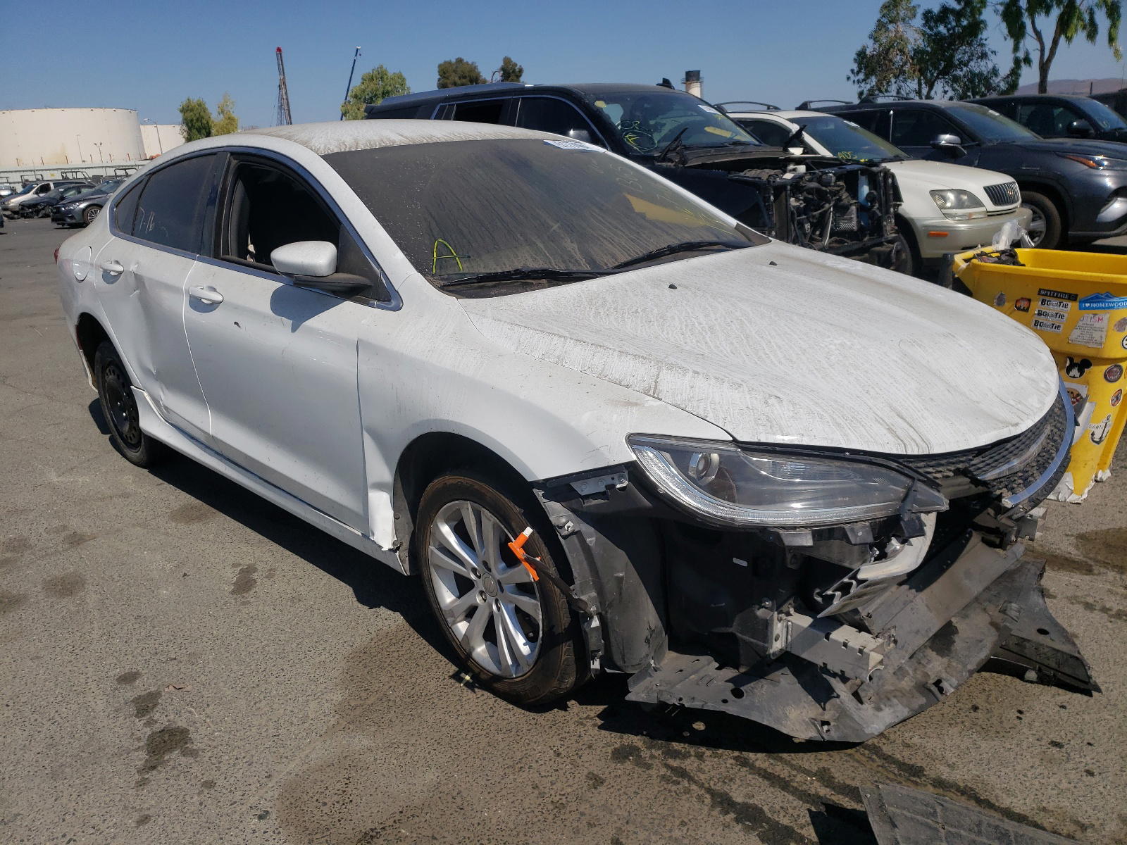 CHRYSLER 200 LIMITE 2015 with VIN 1C3CCCAB6FN541365 - Photo from auction