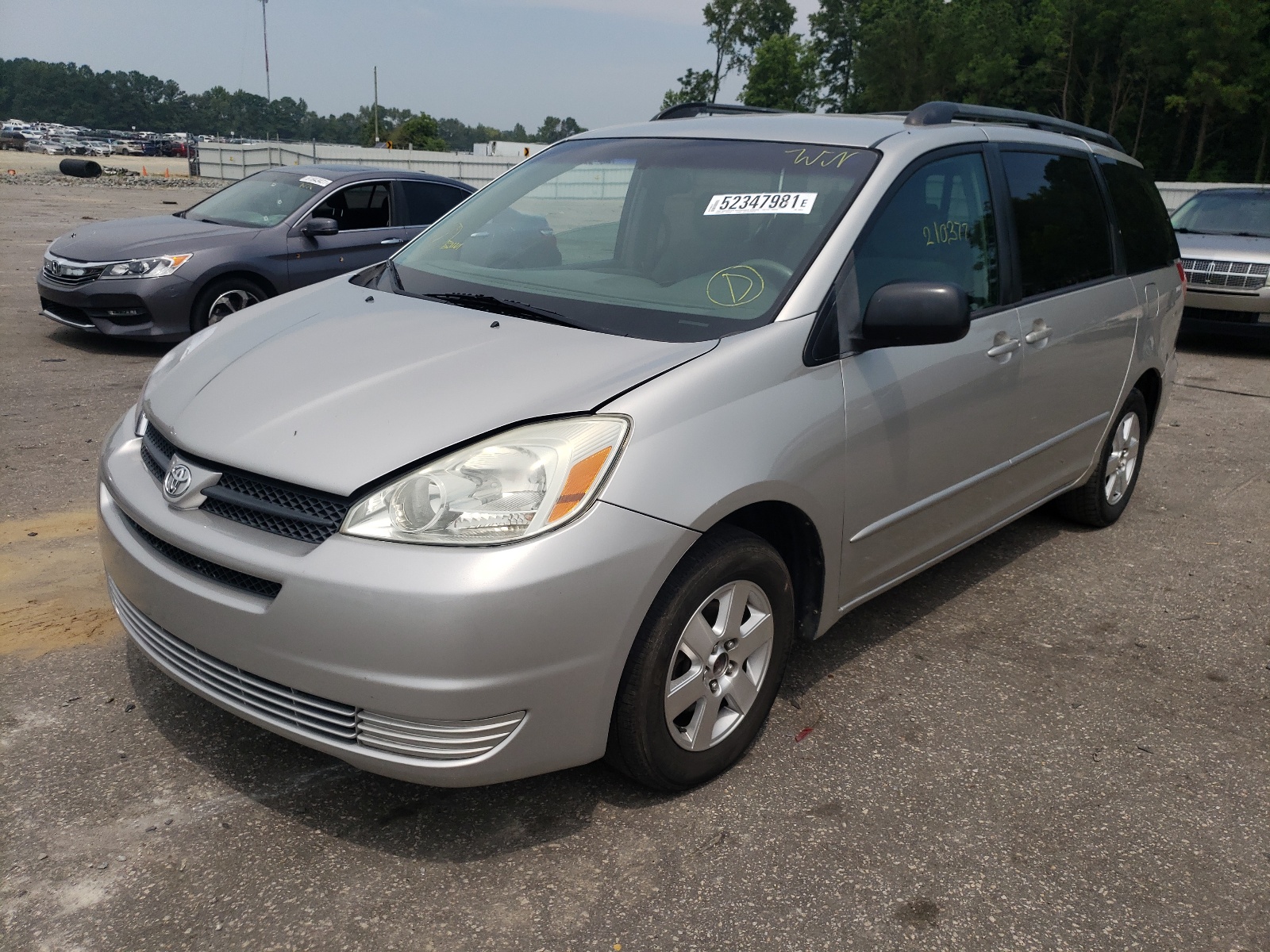 Photo 2 from auction – 2004 TOYOTA SIENNA CE with VIN 5TDZA23C14S108510