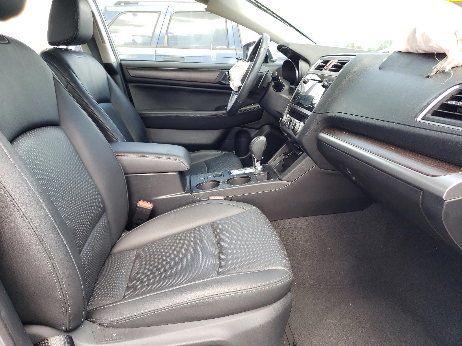 Photo 19 from auction – 2015 SUBARU LEGACY 2.5 with VIN 4S3BNBN69F3043570
