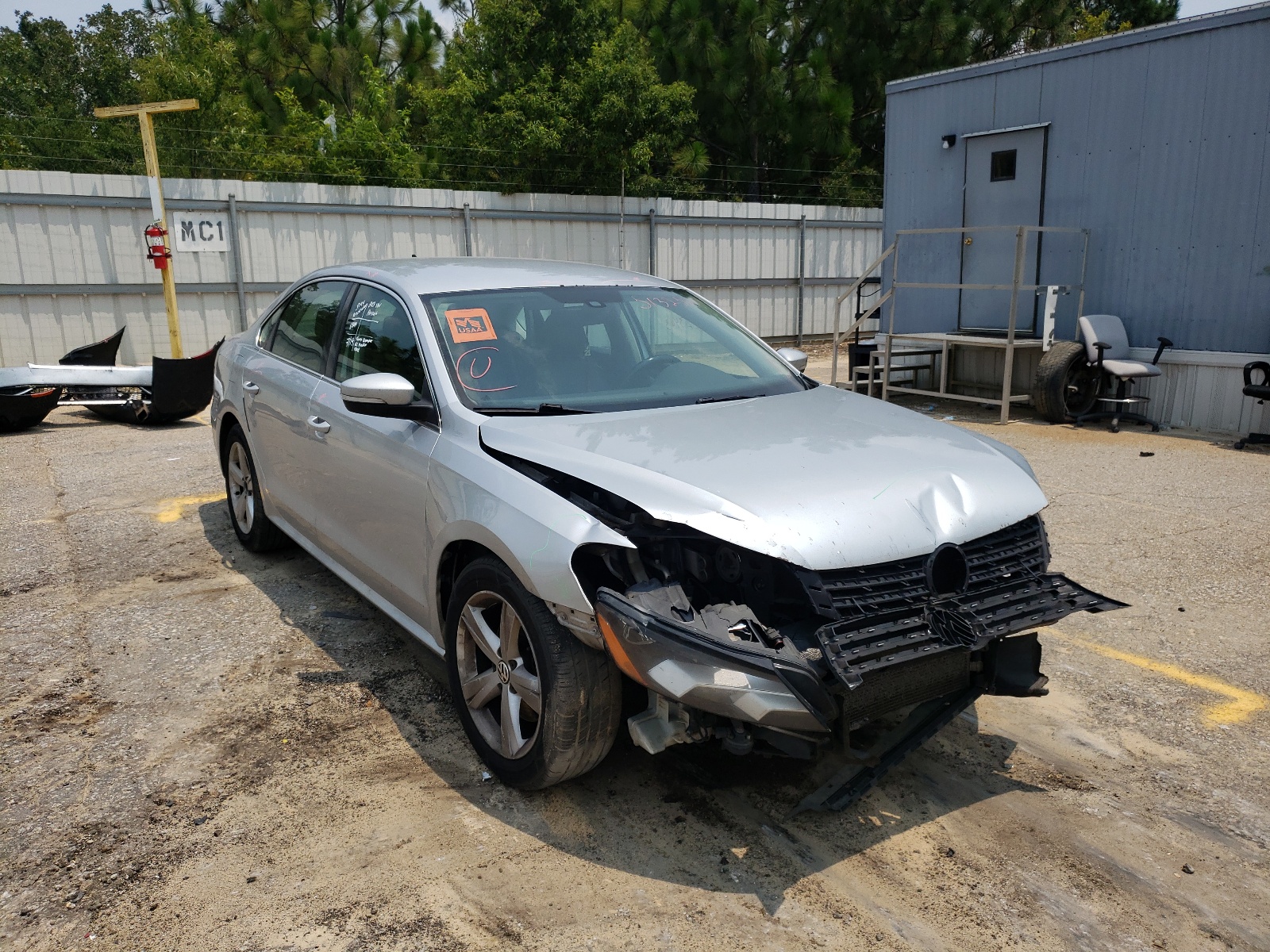 VOLKSWAGEN PASSAT SE 2013 with VIN 1VWBP7A32DC043441 - Photo from auction