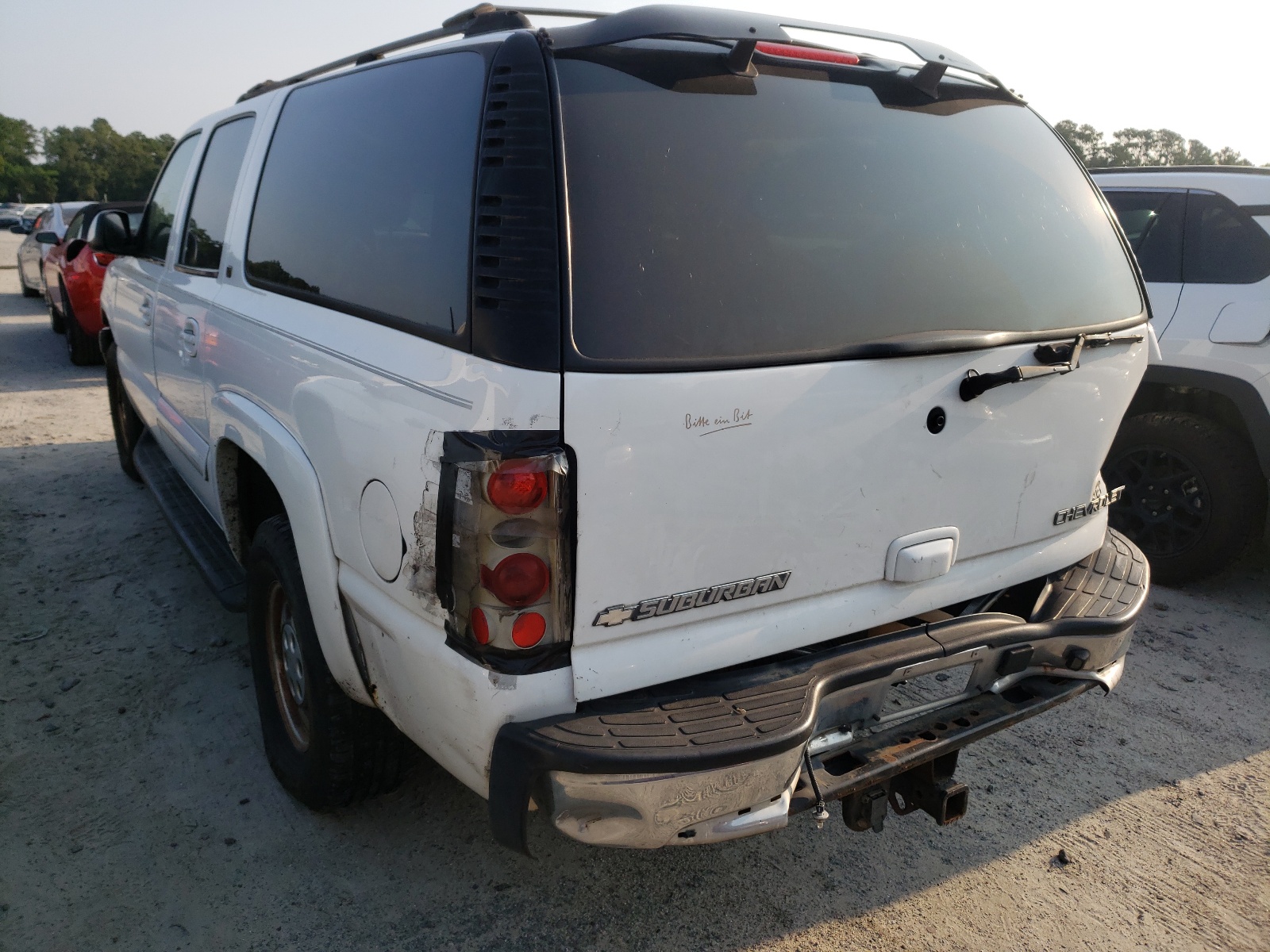 Photo 3 from auction – 2003 CHEVROLET SUBURBAN C with VIN 3GNEC16Z93G239885