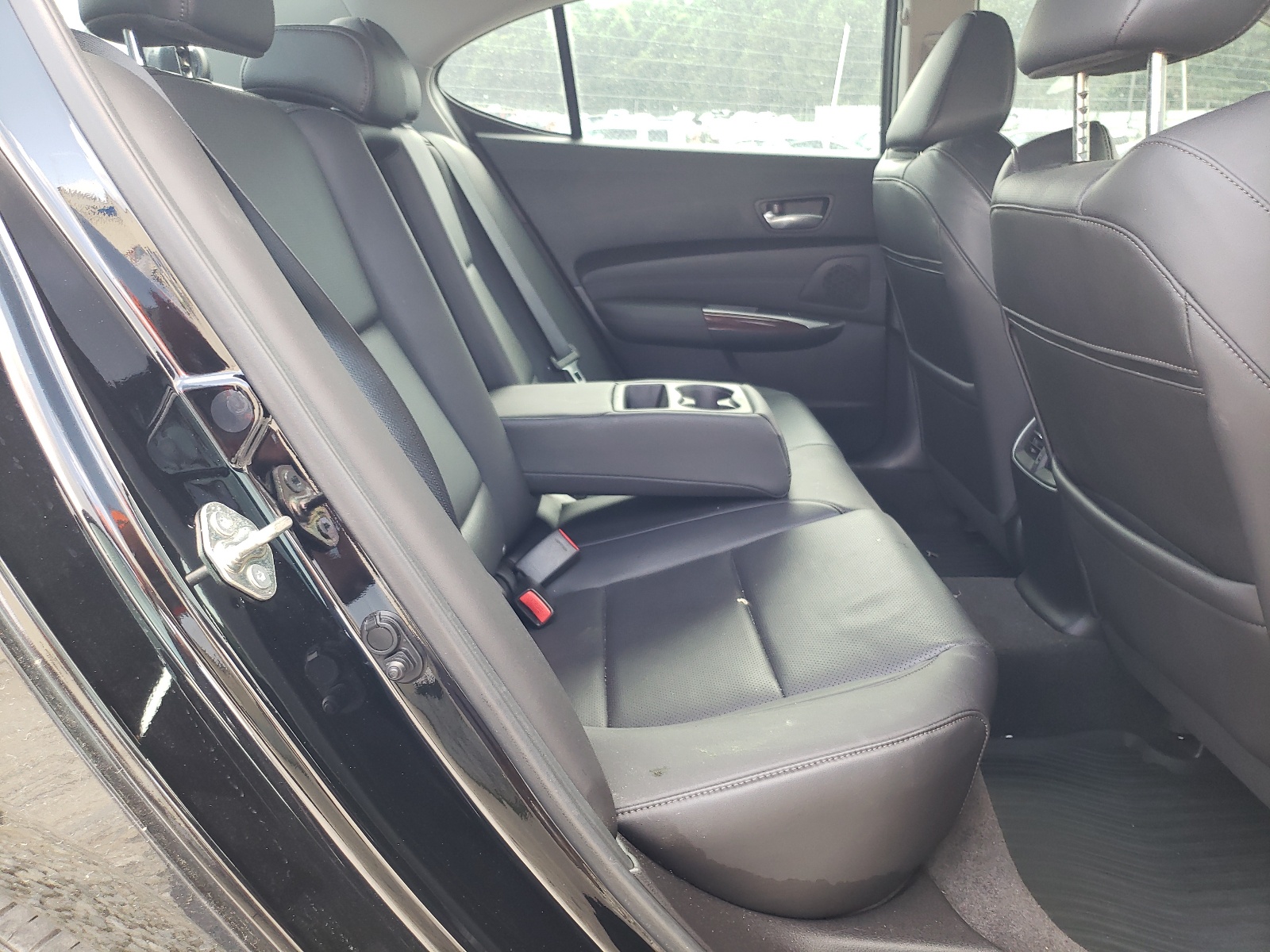Zdjęcie 6 z aukcji – 2017 ACURA TLX TECH z VIN 19UUB2F53HA006800