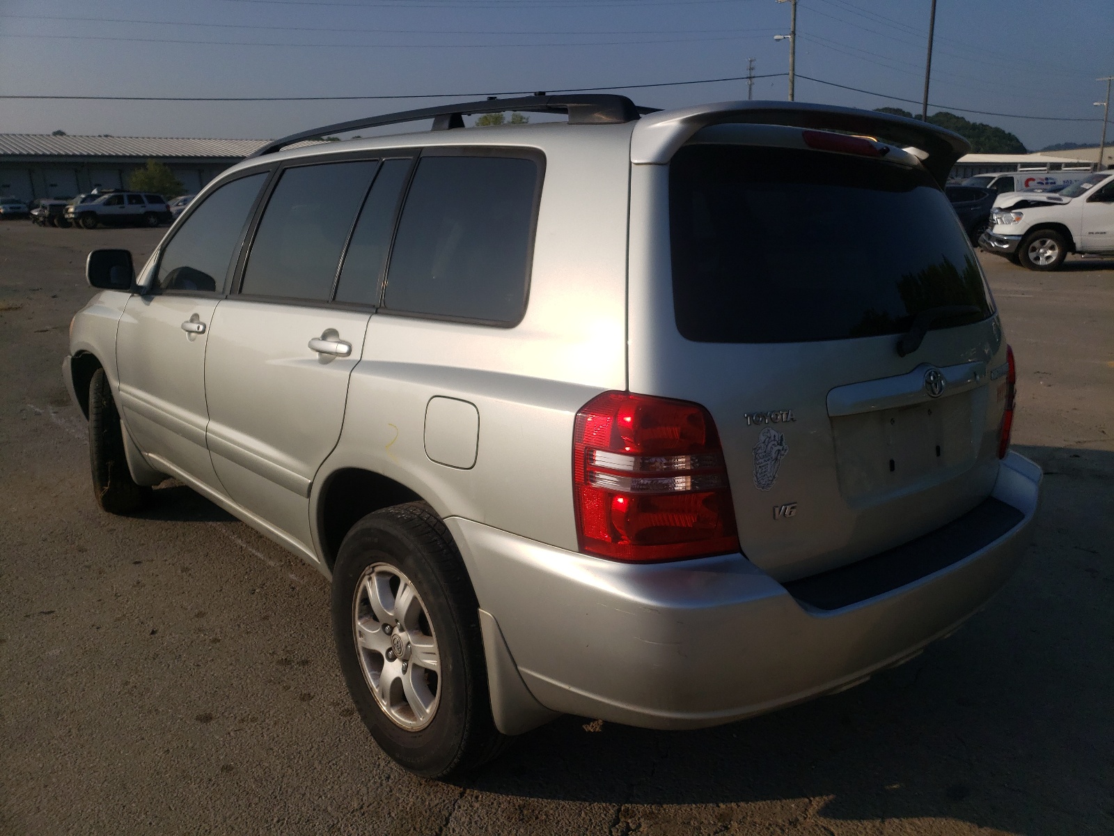 Photo 3 from auction – 2003 TOYOTA HIGHLANDER with VIN JTEGF21A830120936