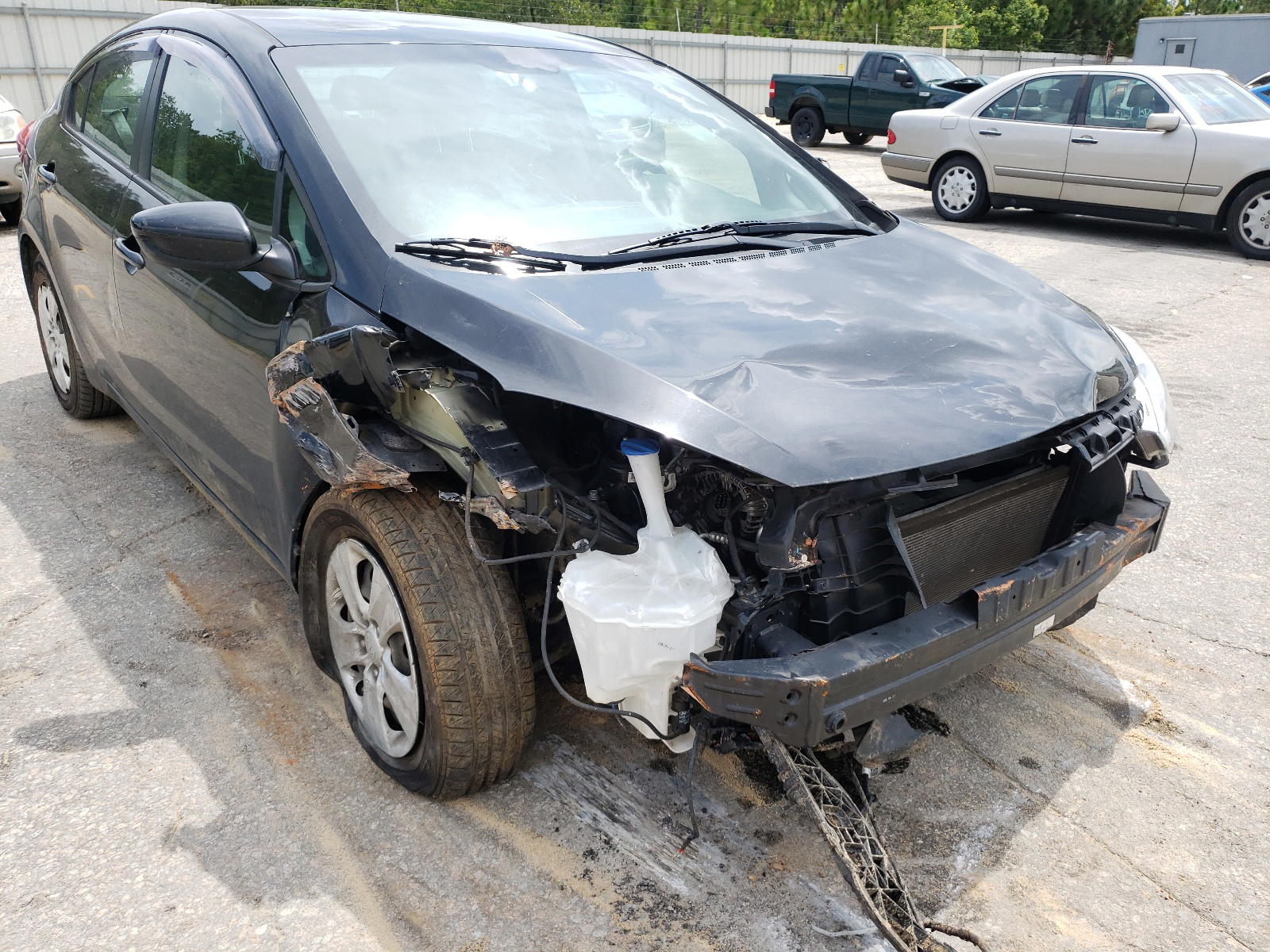 KIA FORTE LX 2016 with VIN KNAFK4A67G5437938 - Photo from auction