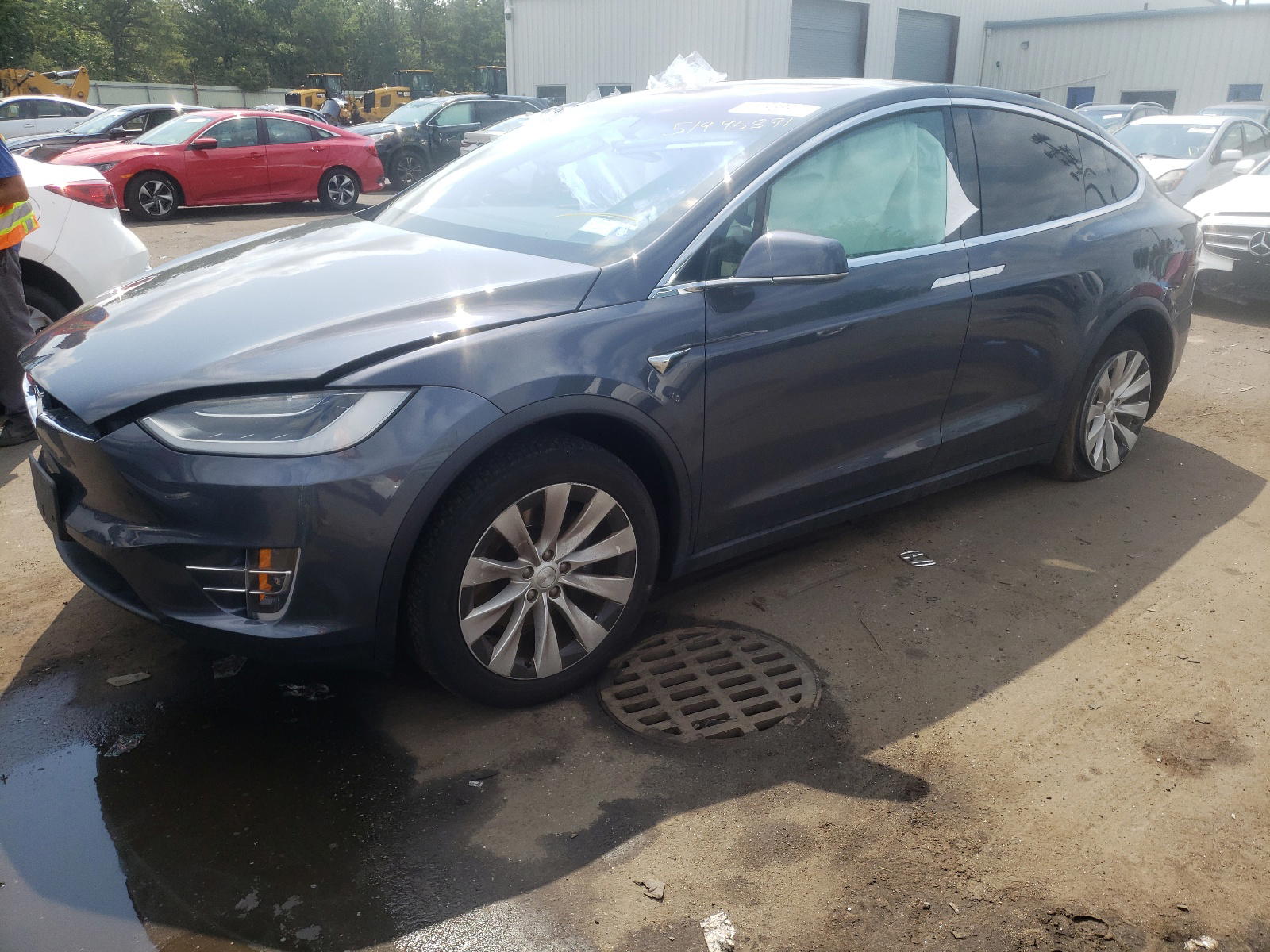 Photo 2 from auction – 2019 TESLA MODEL X with VIN 5YJXCAE20KF160468