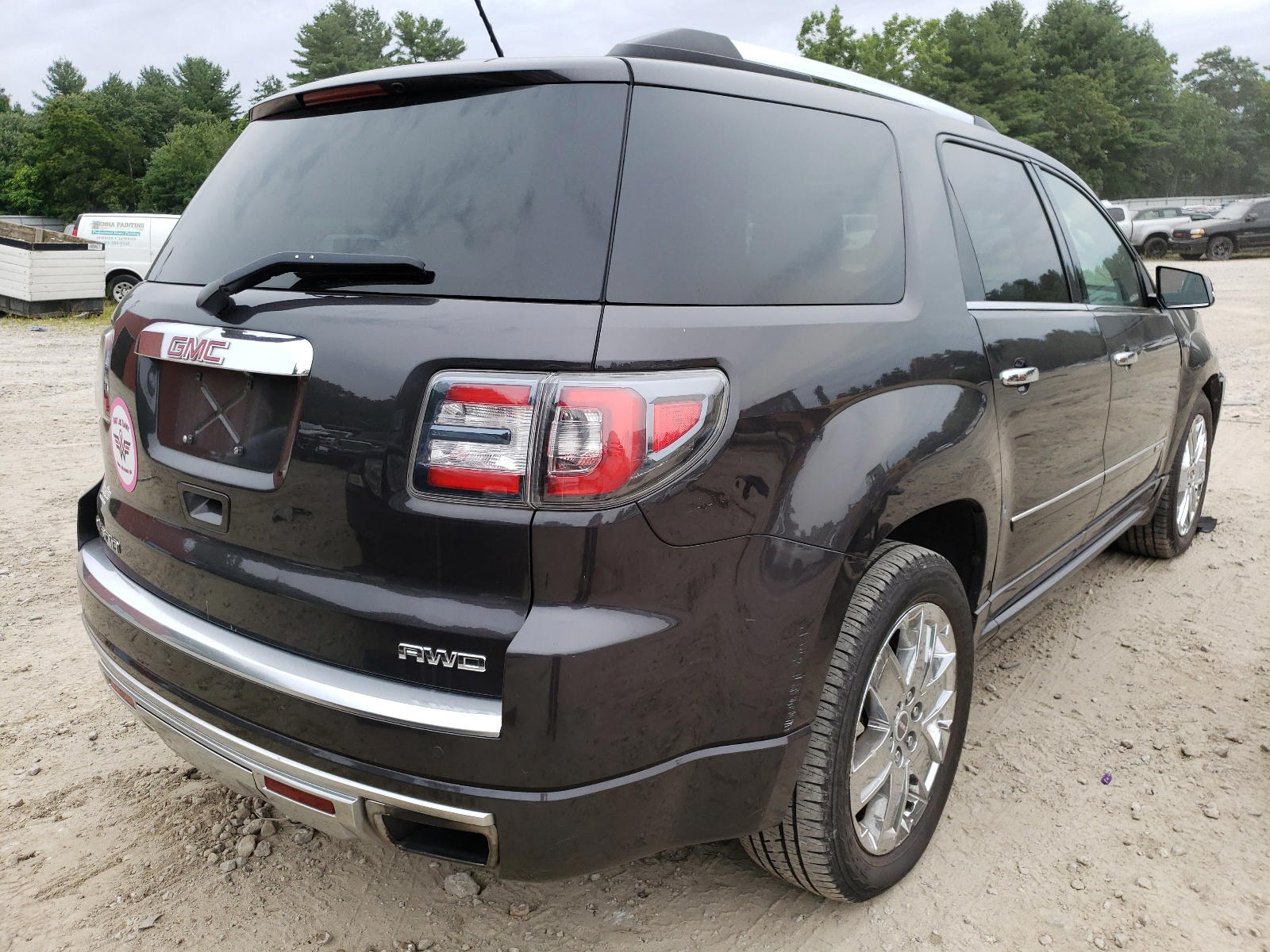 Photo 4 from auction – 2014 GMC ACADIA DEN with VIN 1GKKVTKD0EJ131804