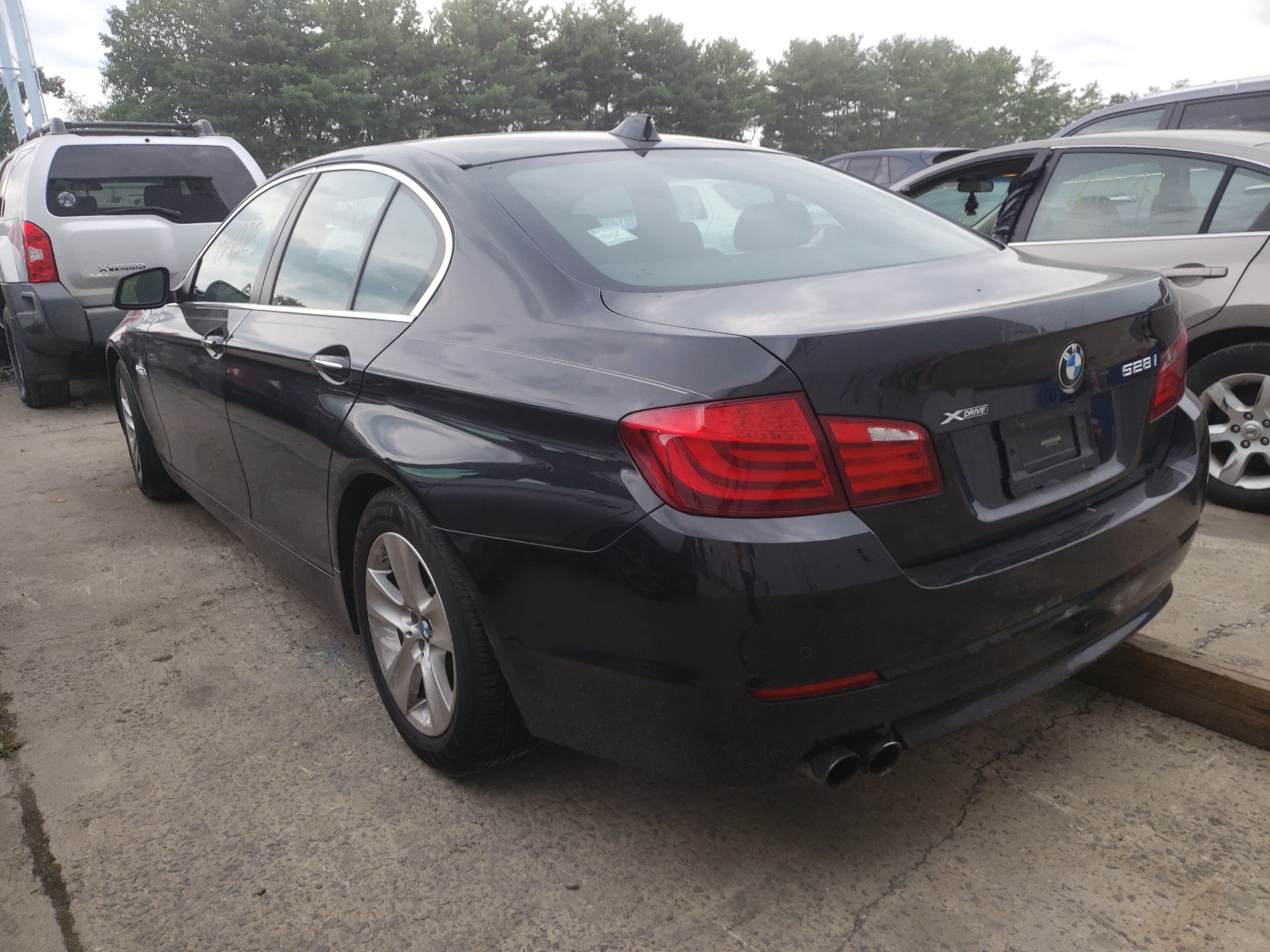 Photo 3 from auction – 2013 BMW 528 XI with VIN WBAXH5C51DDW12425