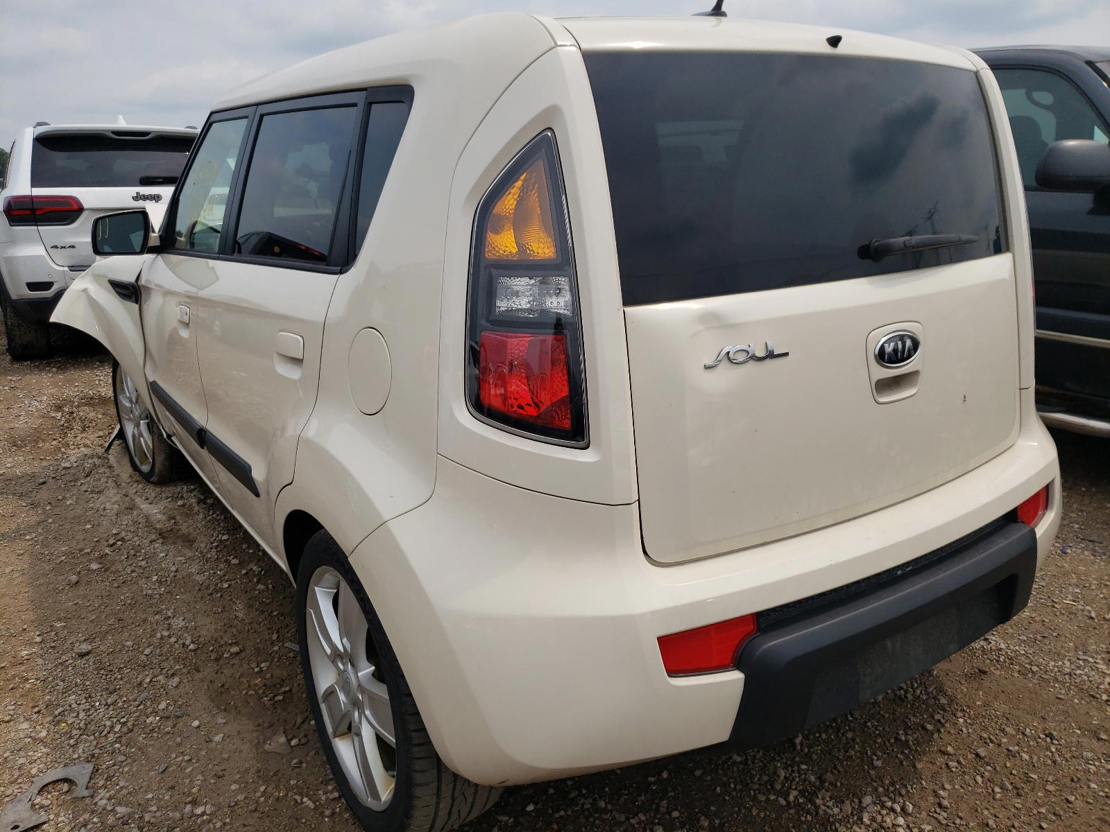 Photo 3 from auction – 2010 KIA SOUL + with VIN KNDJT2A20A7045892