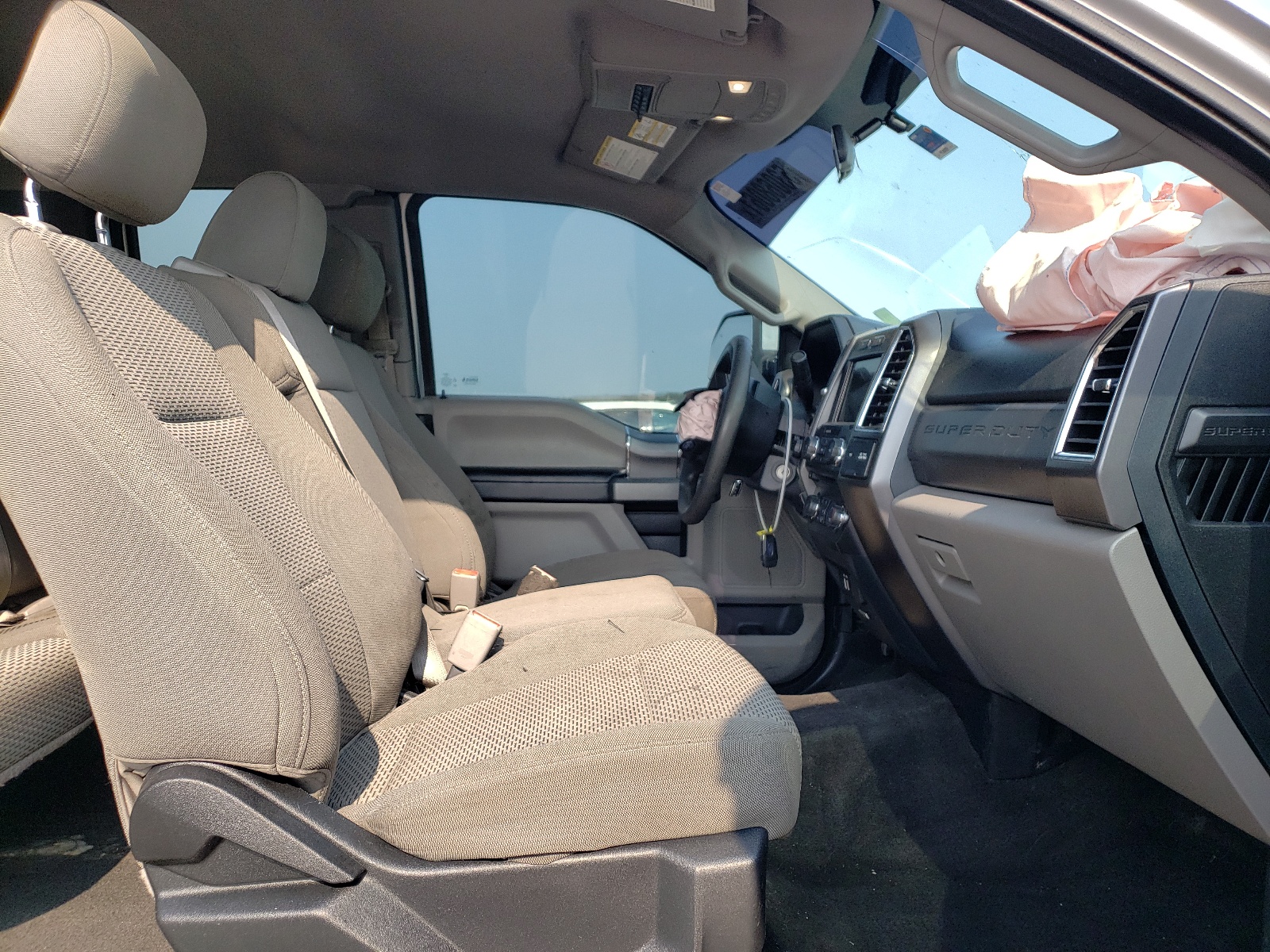 Photo 5 from auction – 2017 FORD F250 SUPER with VIN 1FT7X2B65HED92219