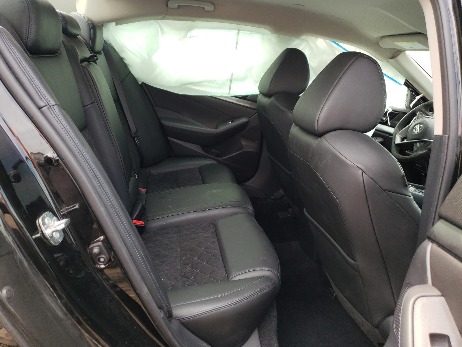 Photo 6 from auction – 2017 NISSAN MAXIMA 3.5 with VIN 1N4AA6AP5HC457435