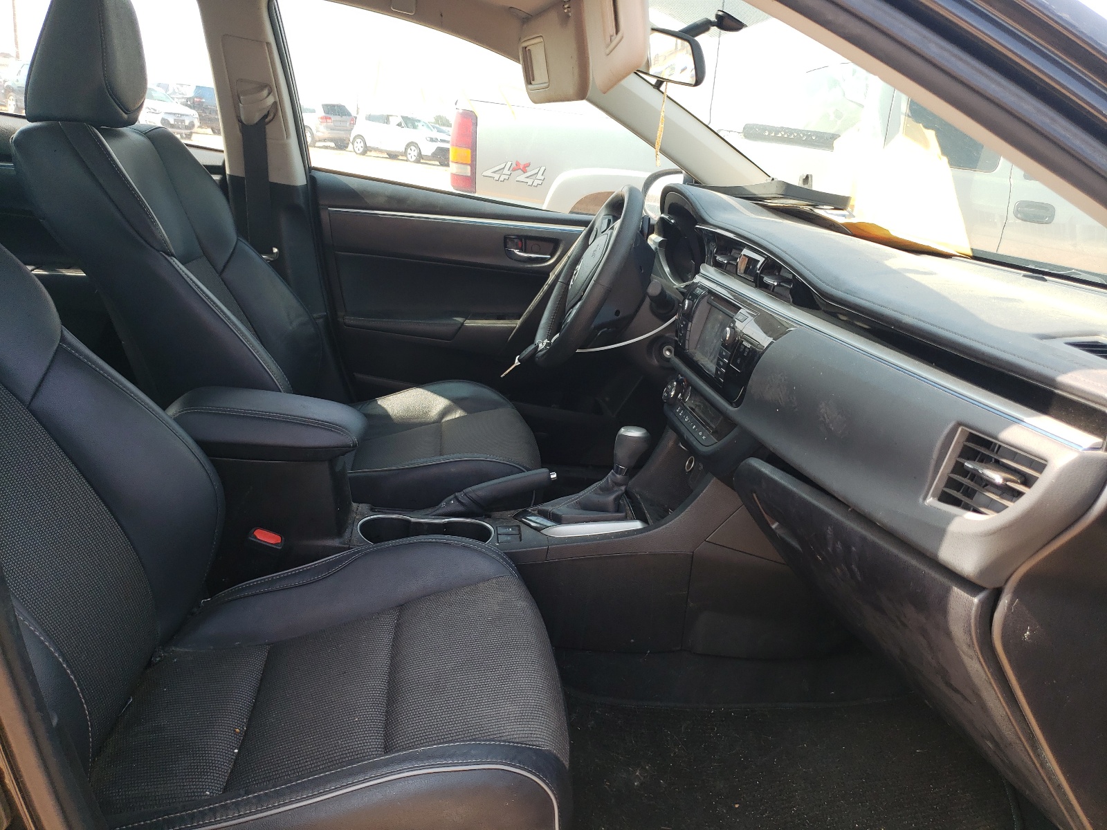 Zdjęcie 5 z aukcji – 2016 TOYOTA COROLLA L z VIN 5YFBURHE4GP422337