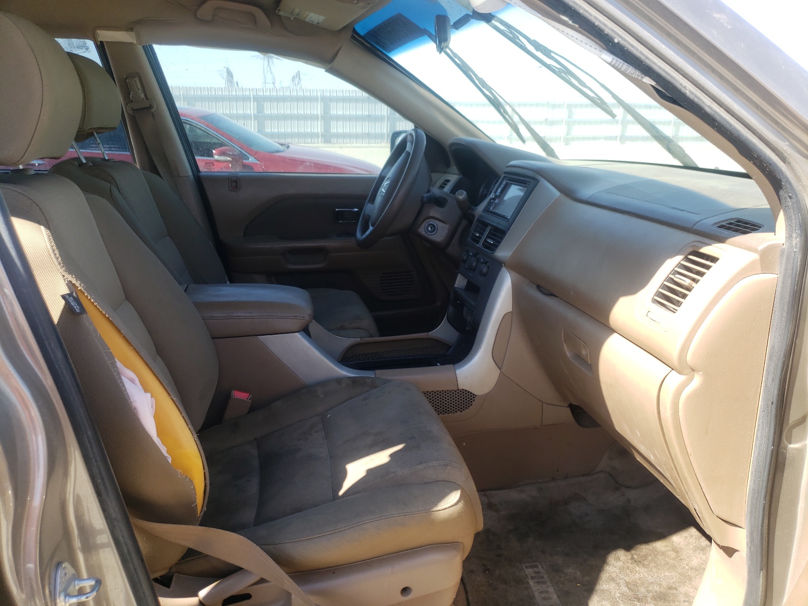 Photo 5 from auction – 2007 HONDA PILOT LX with VIN 2HKYF18107H522886