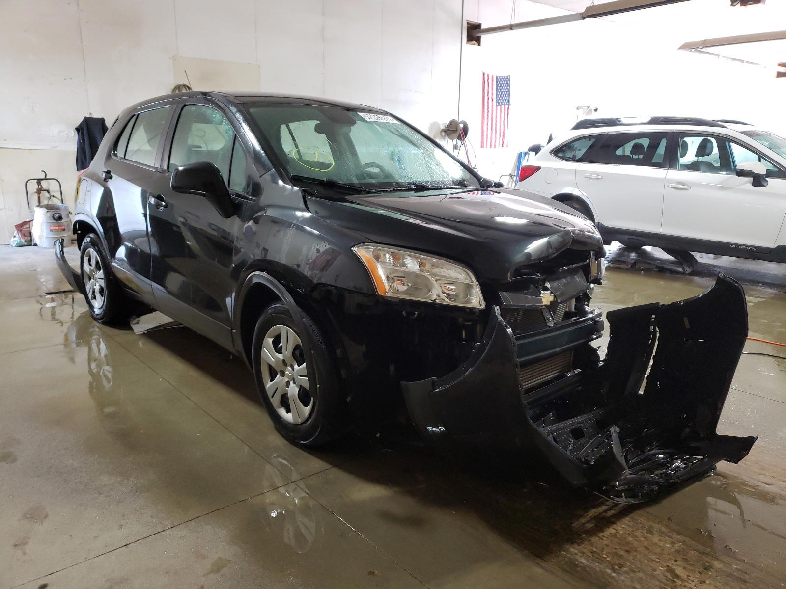 CHEVROLET TRAX LS 2015 with VIN 3GNCJKSB3FL237914 - Photo from auction