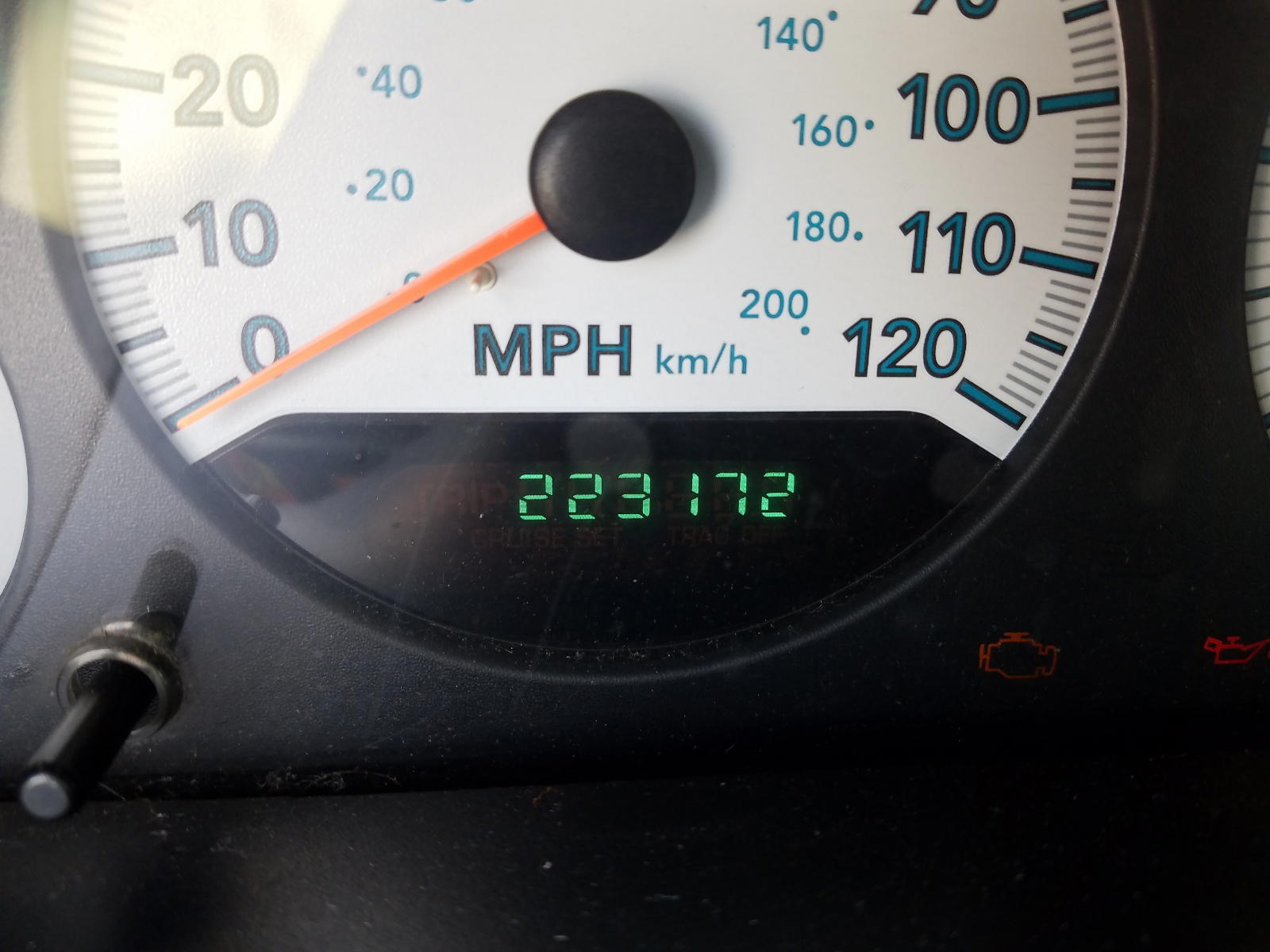 Photo 8 from auction – 2005 DODGE GRAND CARA with VIN 2D4GP44L65R112209