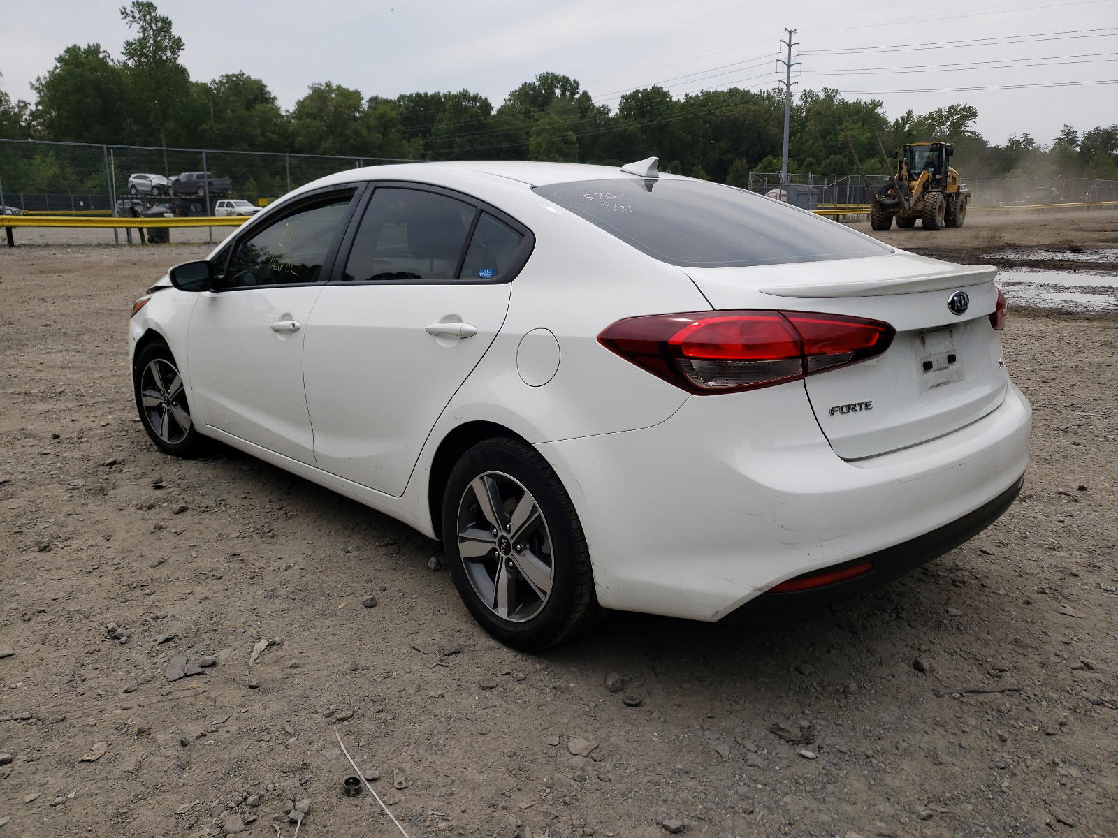 Photo 3 from auction – 2018 KIA FORTE LX with VIN 3KPFL4A74JE246790