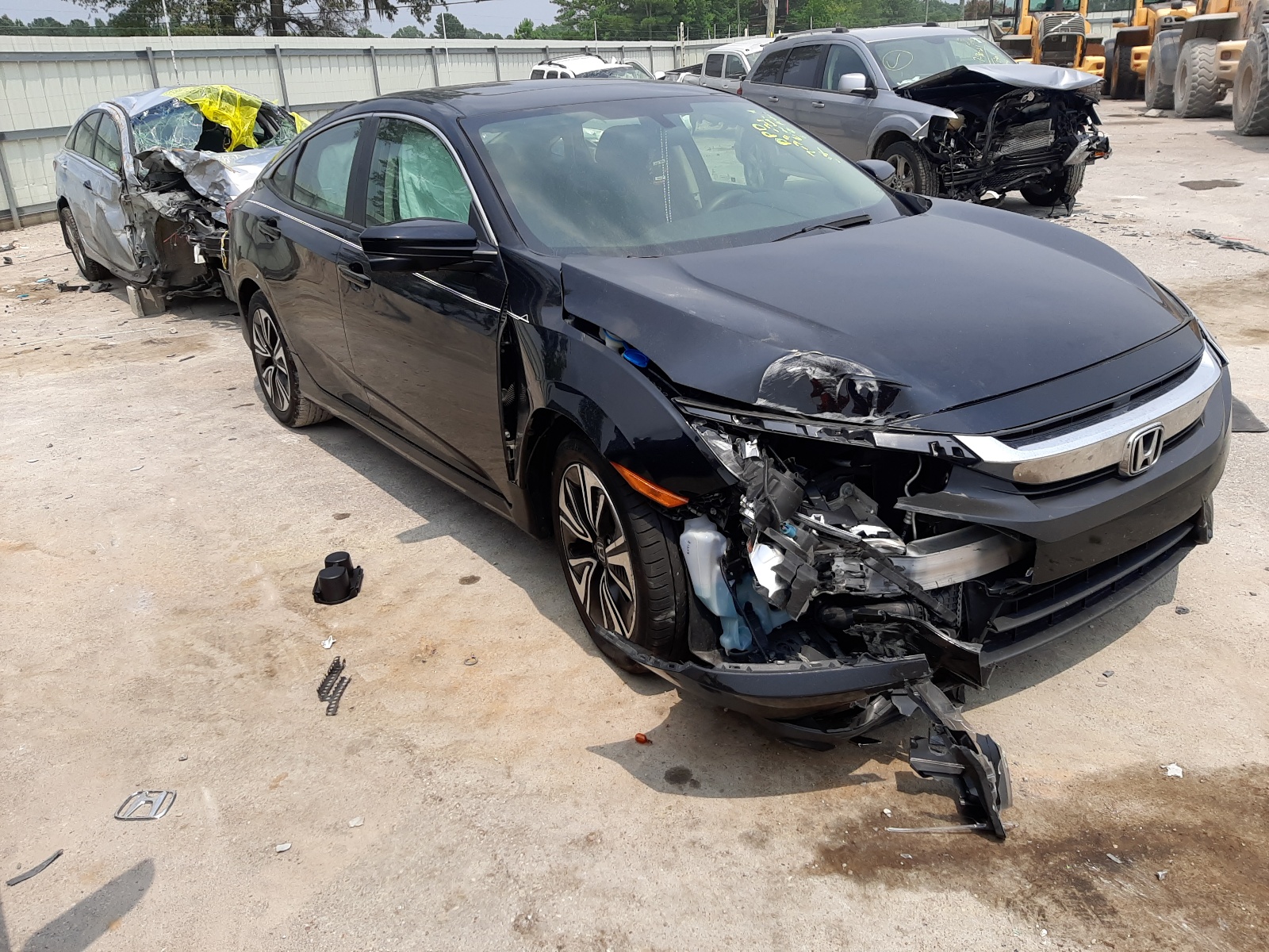 Photo 1 from auction – 2017 HONDA CIVIC EX with VIN 19XFC1F3XHE027315