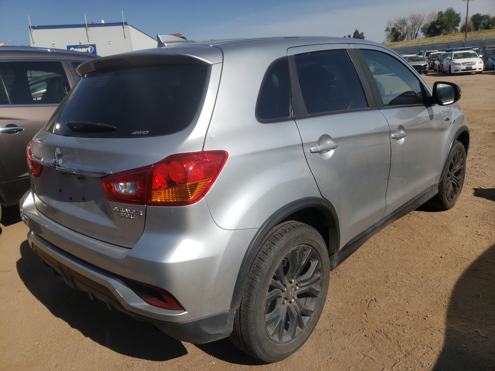 Photo 4 from auction – 2018 MITSUBISHI OUTLANDER with VIN JA4AR3AU8JZ030416