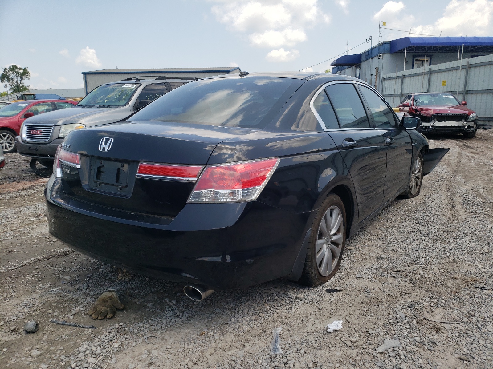 Photo 4 from auction – 2011 HONDA ACCORD EXL with VIN 1HGCP2F8XBA074929