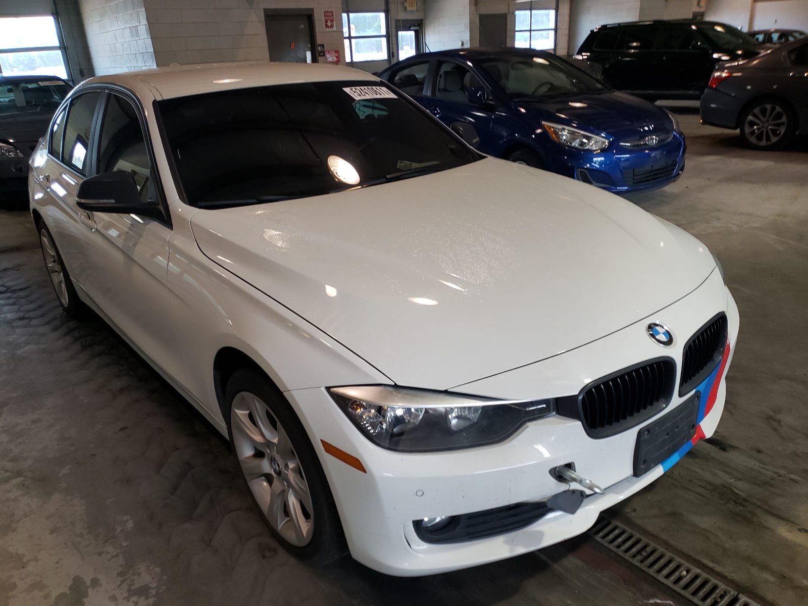 BMW 320 I XDRI 2014 with VIN WBA3C3C52EP662204 - Photo from auction