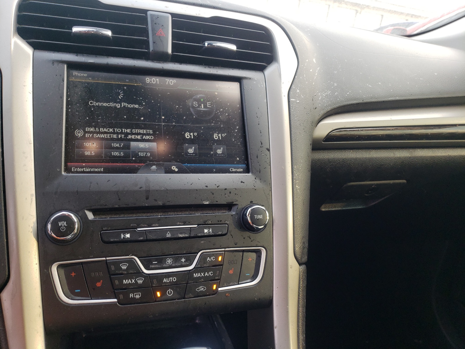 Photo 9 from auction – 2016 FORD FUSION SE with VIN 3FA6P0H94GR192936